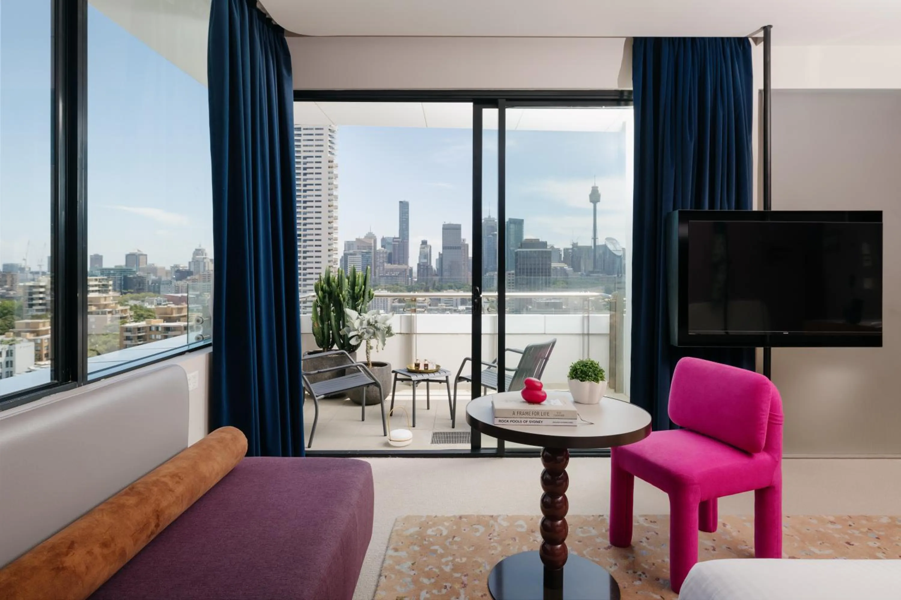 Bedroom in Hotel Indigo Sydney Potts Point by IHG