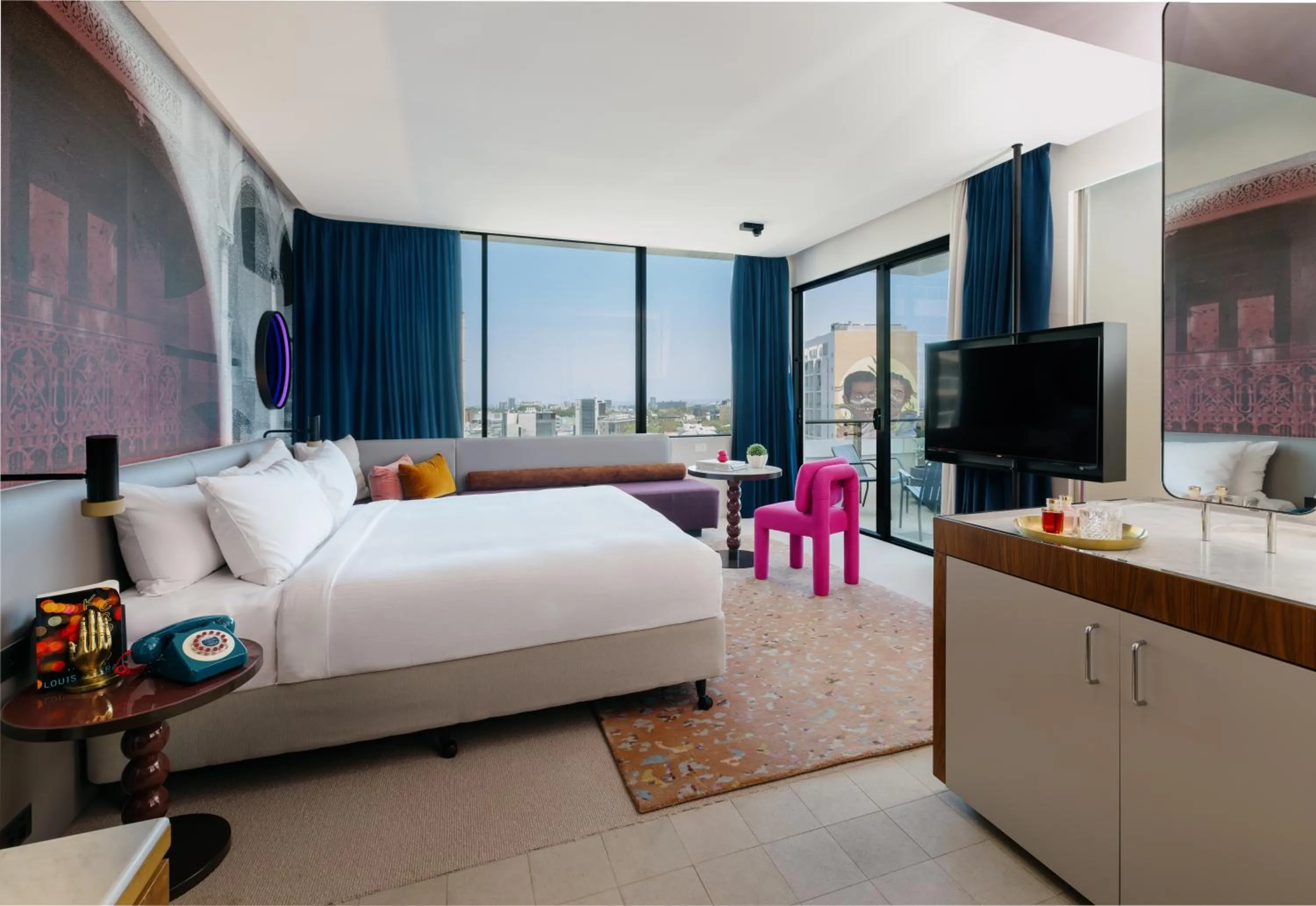 Bedroom, Bed in Hotel Indigo Sydney Potts Point by IHG