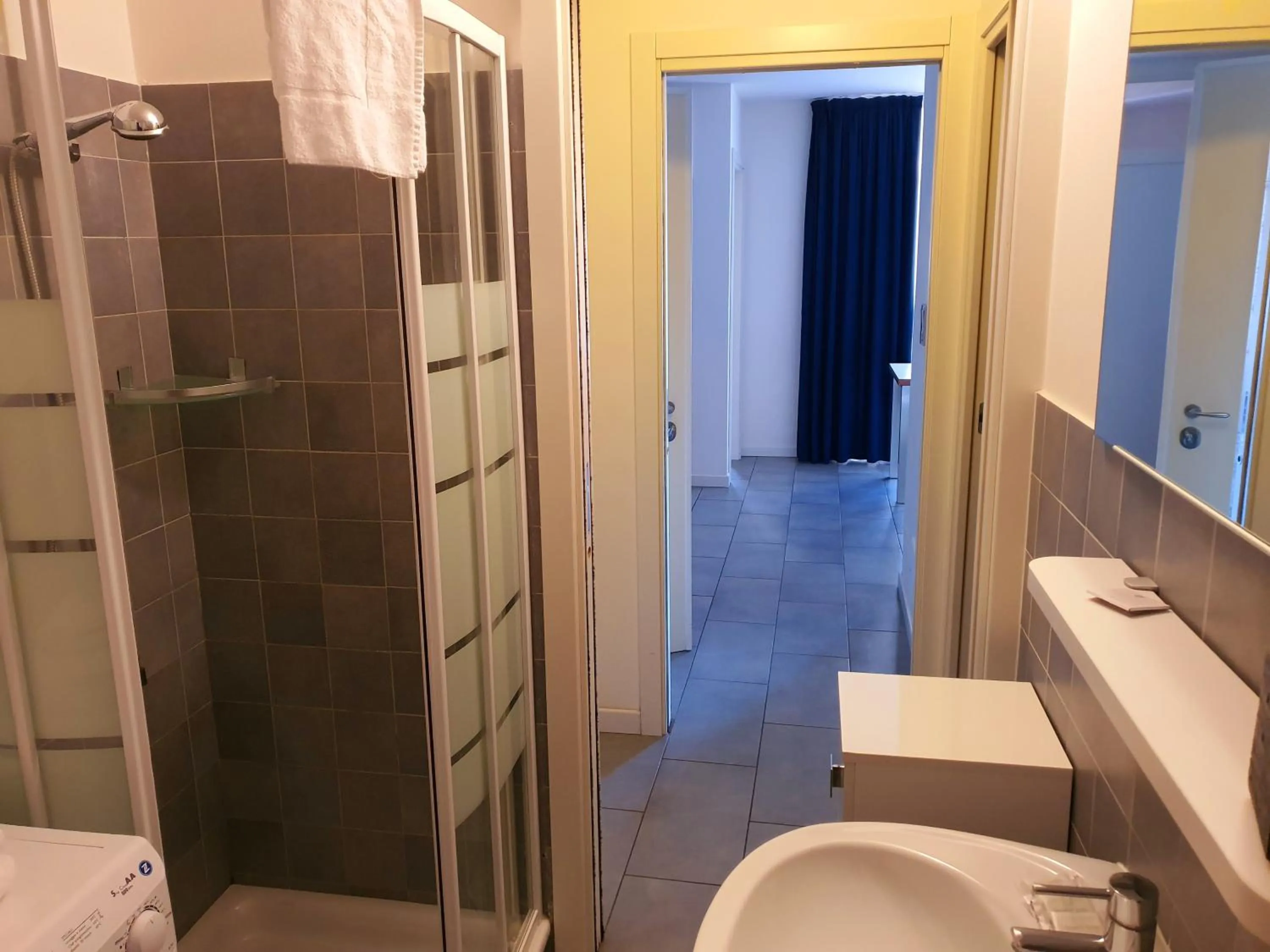 Bathroom in Residence Hotel Hungaria