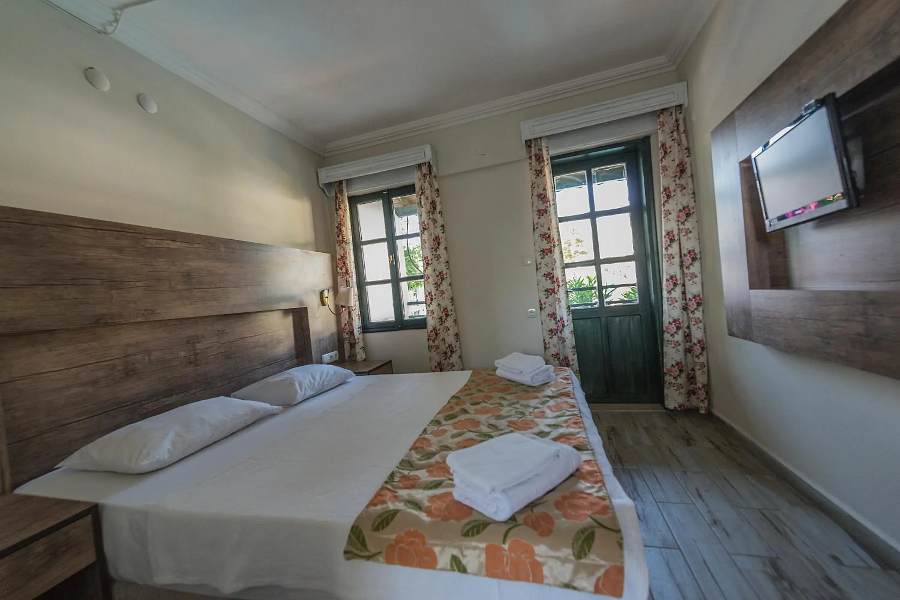 Bedroom, Bed in Delfi Hotel Spa & Wellness Center Bedroom, Bed in Delfi Hotel Spa & Wellness Center