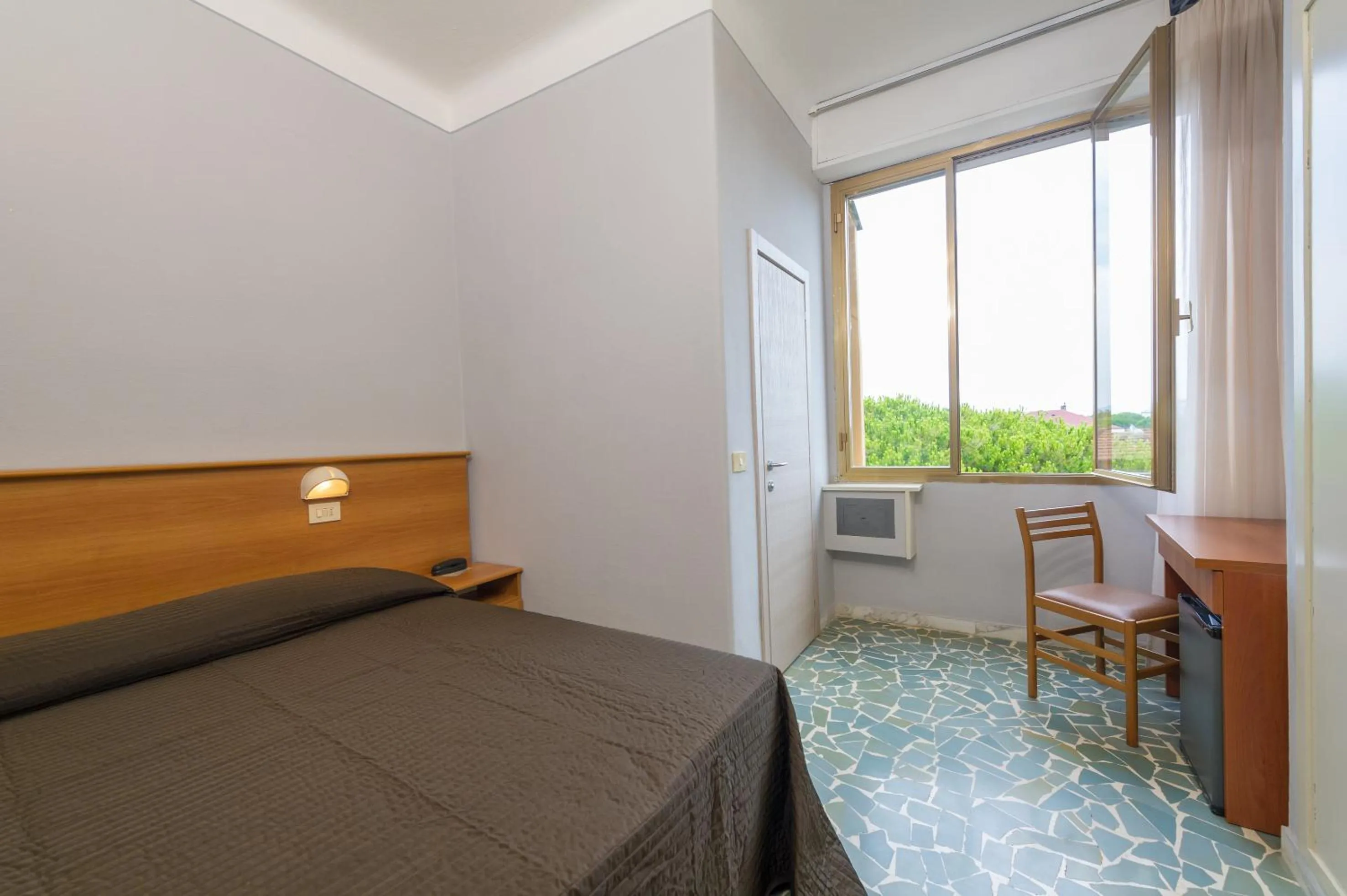 Bedroom, Bed in Albergo Battelli Only Adults