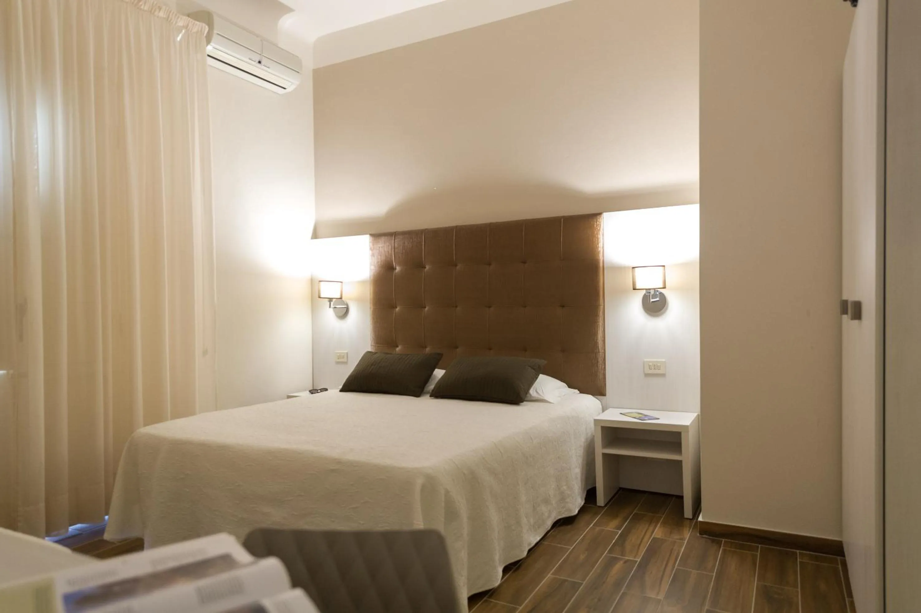Bedroom, Bed in Albergo Battelli Only Adults