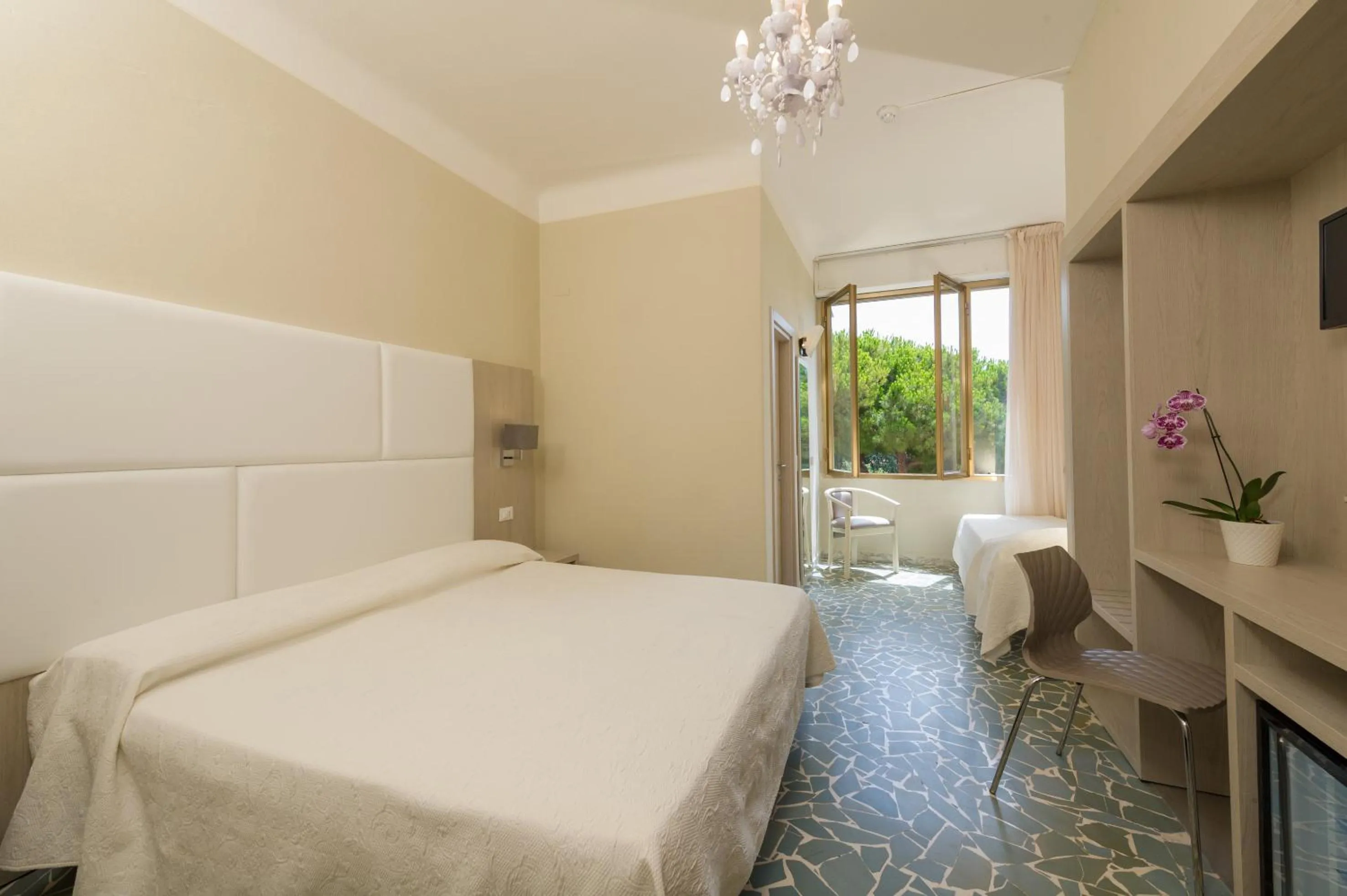 Bedroom, Bed in Albergo Battelli Only Adults