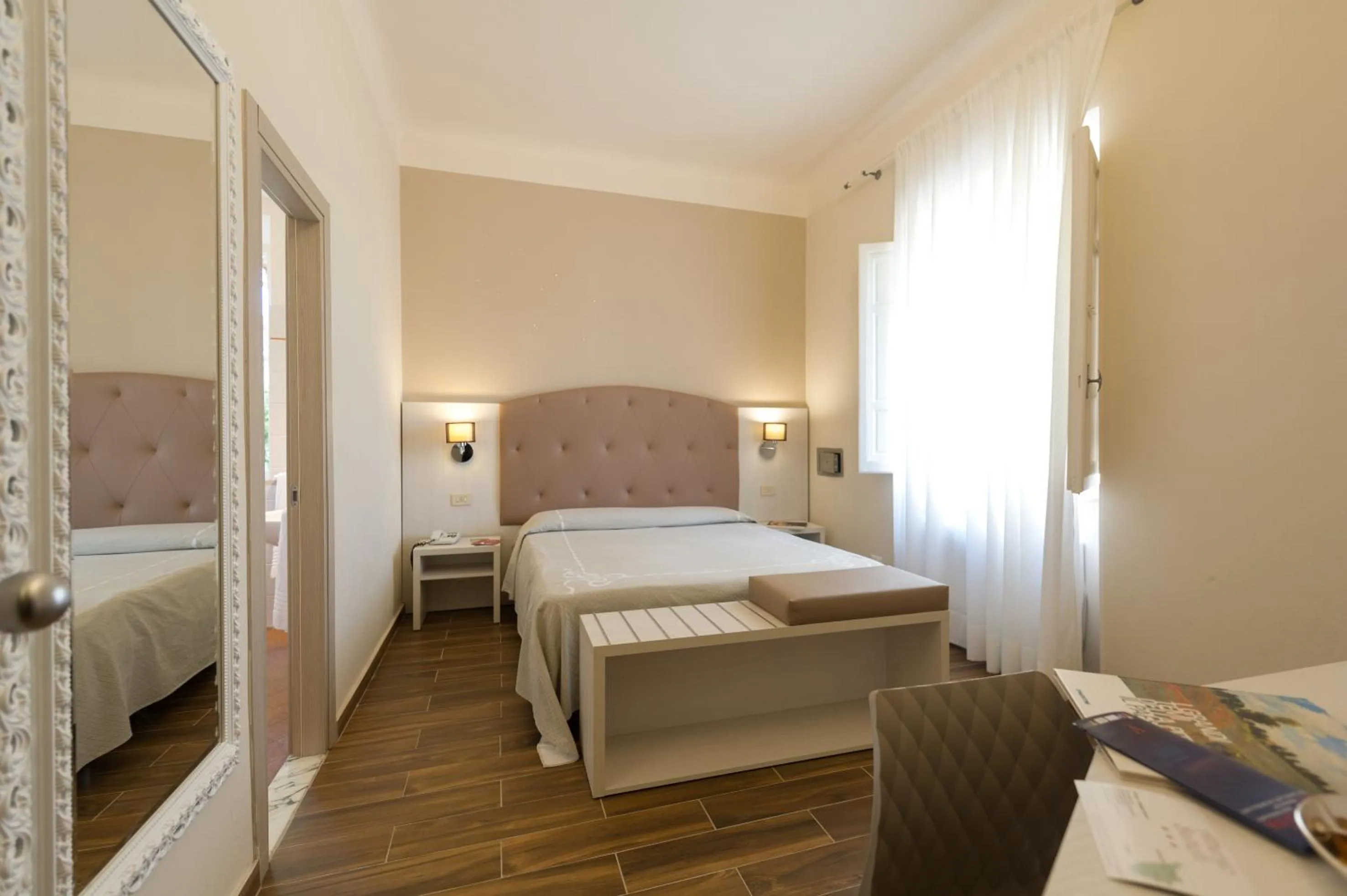 Photo of the whole room, Bed in Albergo Battelli Only Adults