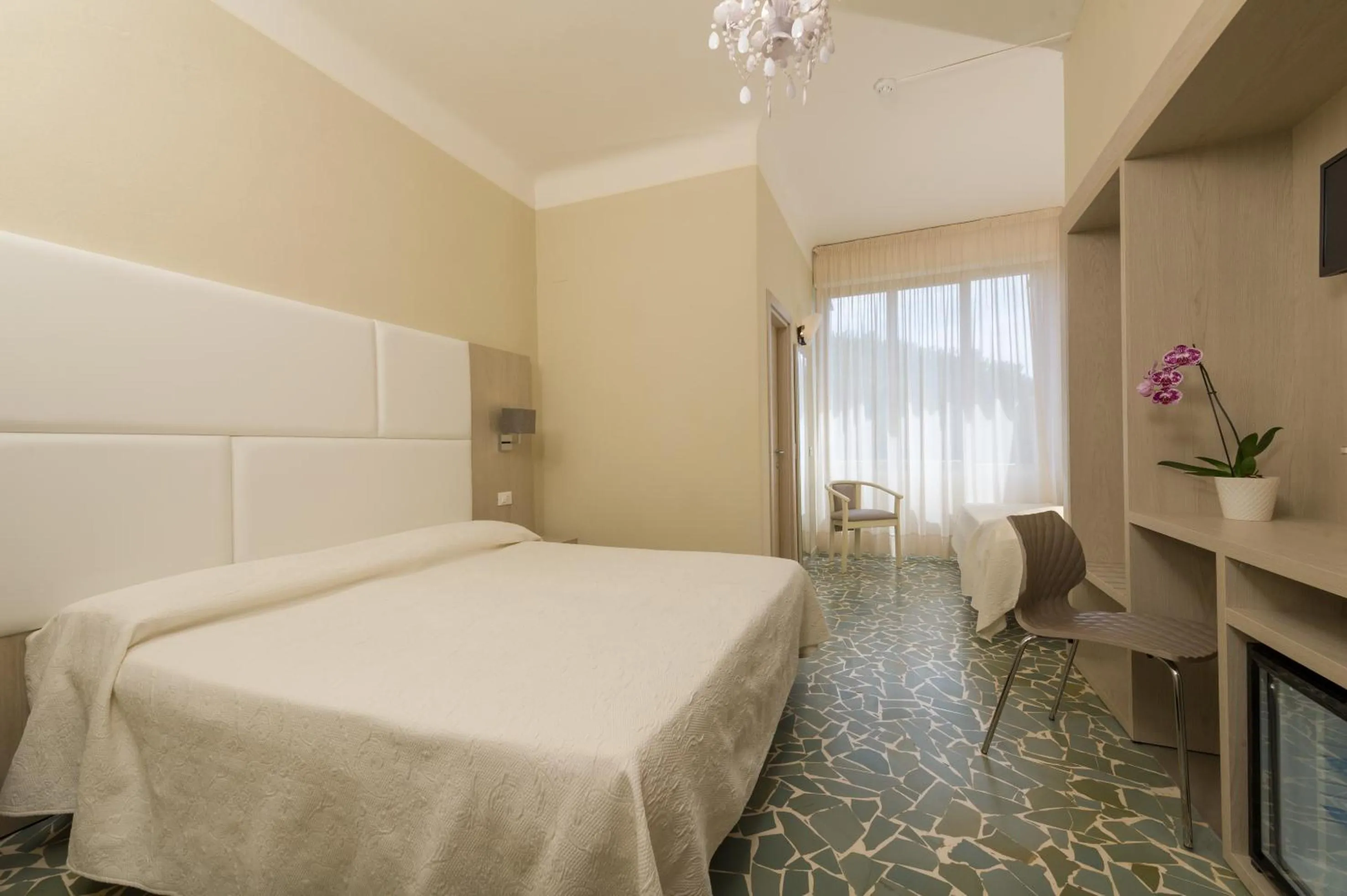 Photo of the whole room, Bed in Albergo Battelli Only Adults