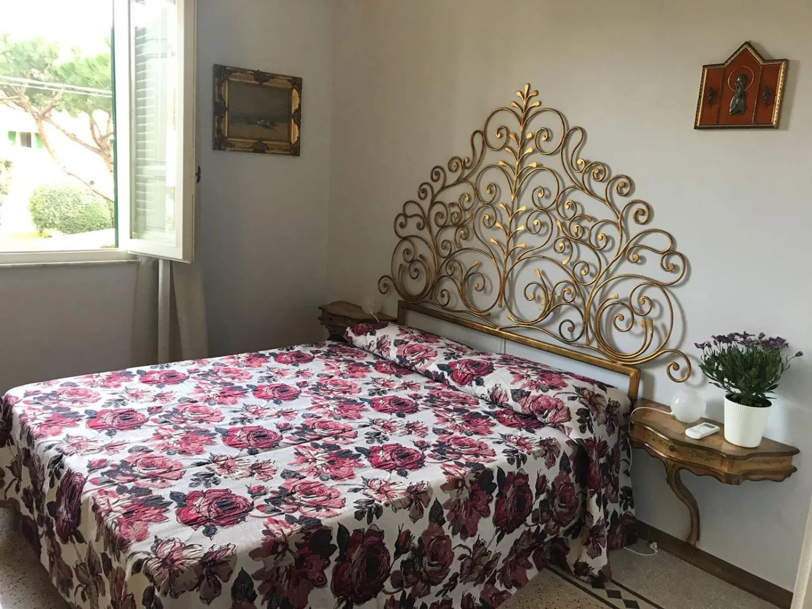 Bed in Albergo Battelli Only Adults