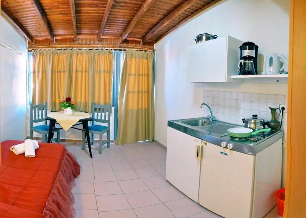 Theofilos Classic Hotel