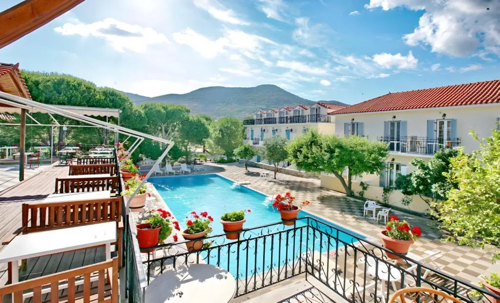Theofilos Classic Hotel