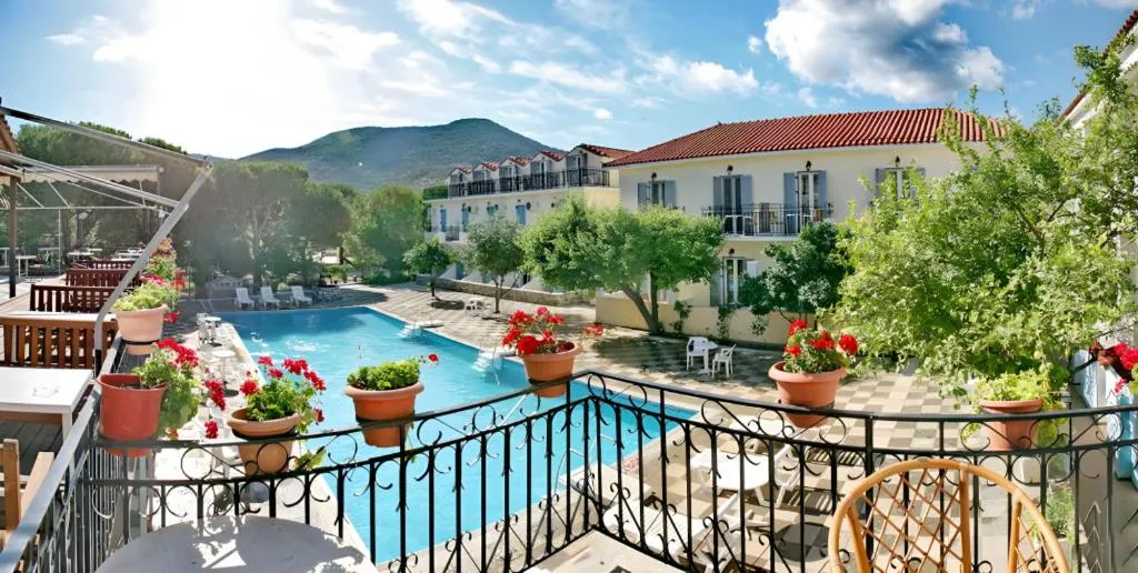 Theofilos Classic Hotel