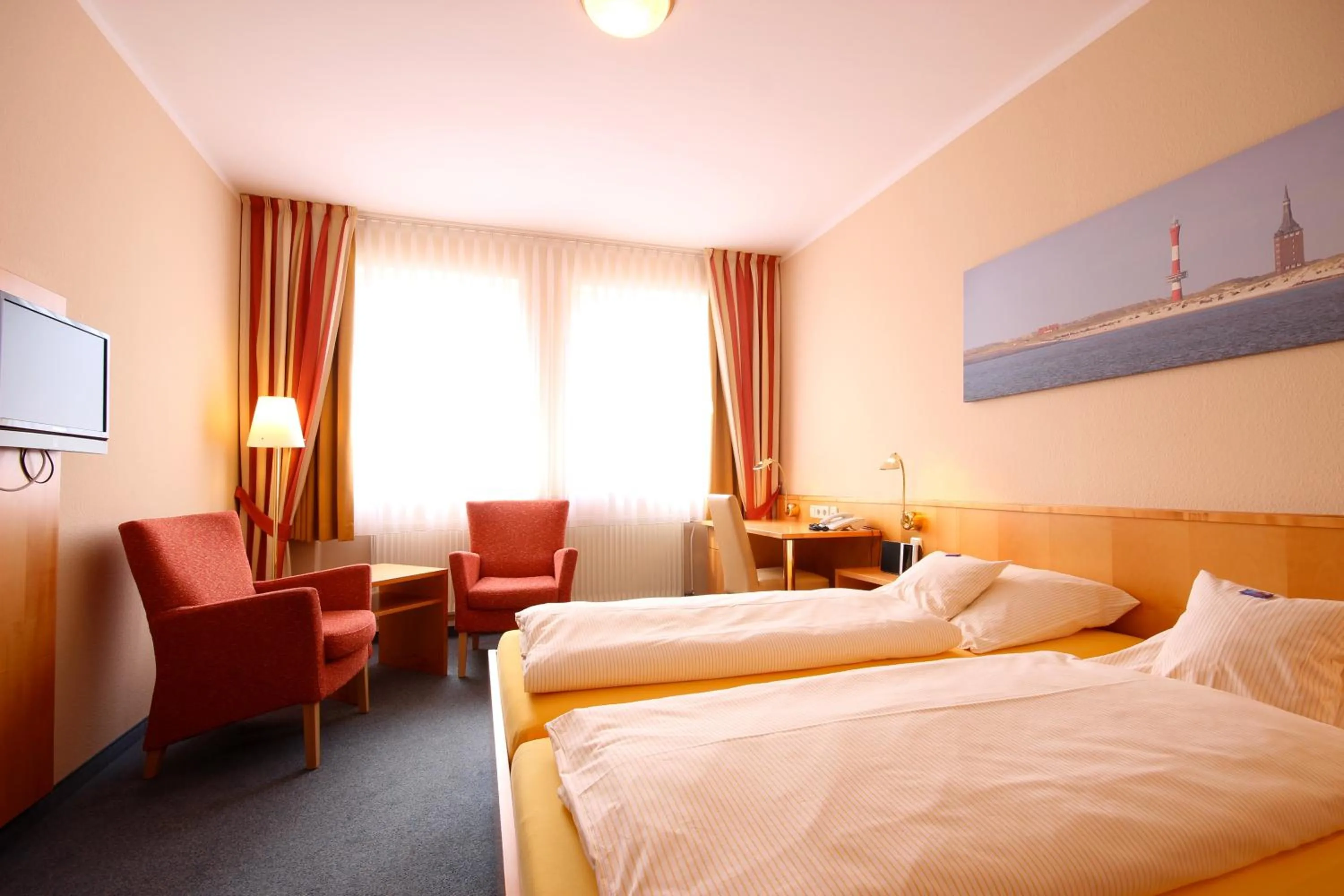 Bed in Hotel Hanken GmbH, Hotel Hanken und Seehotel