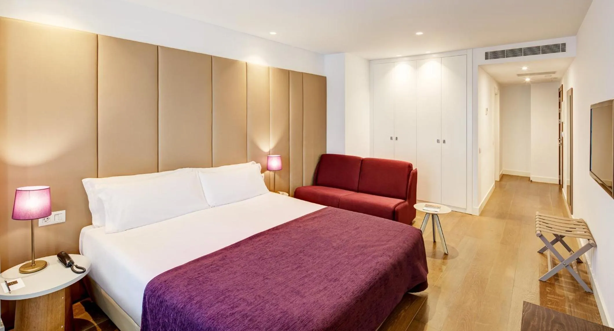 Photo of the whole room, Bed in Sercotel Calle Mayor