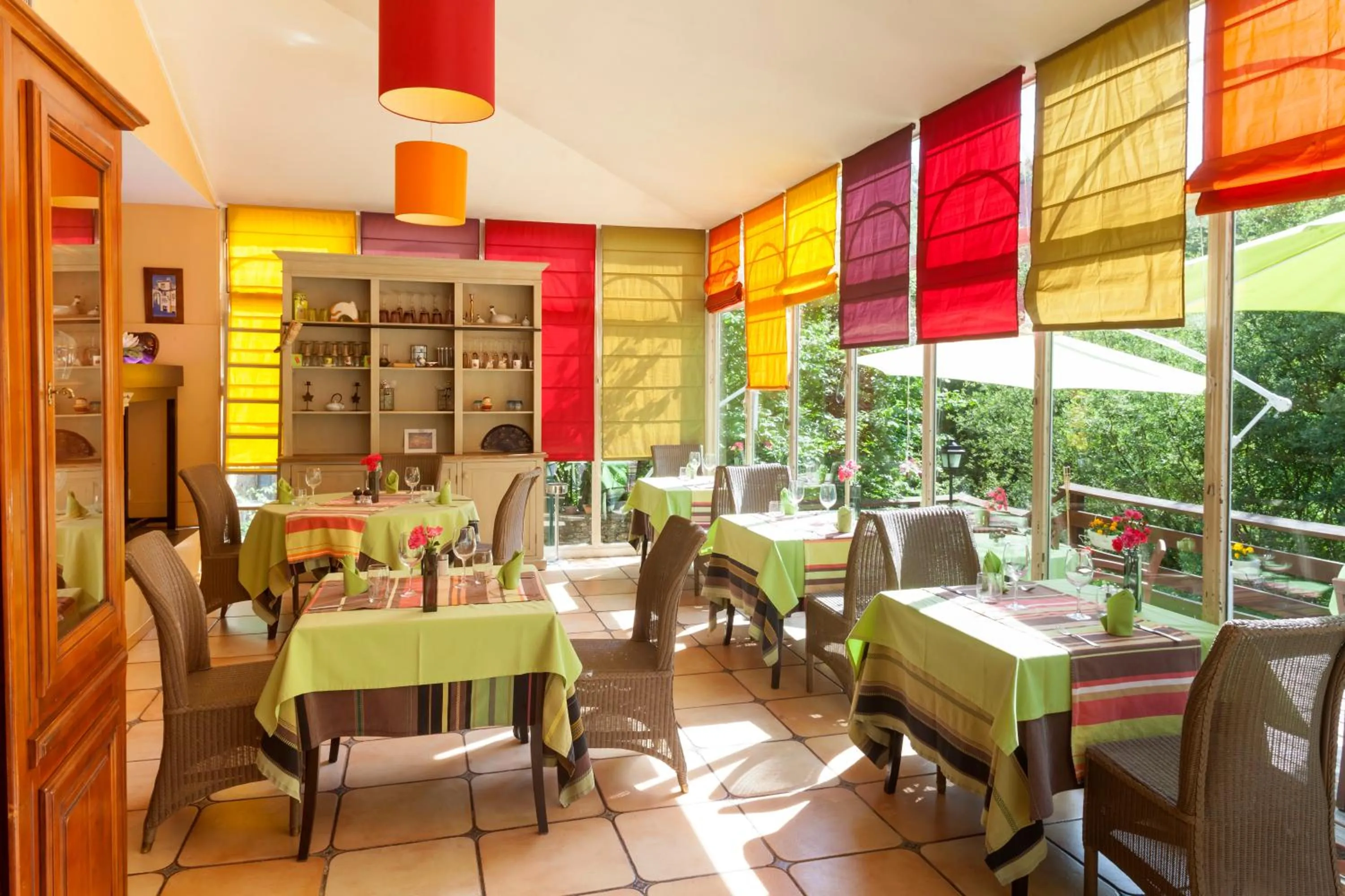 Restaurant/places to eat in Auberge du Manet