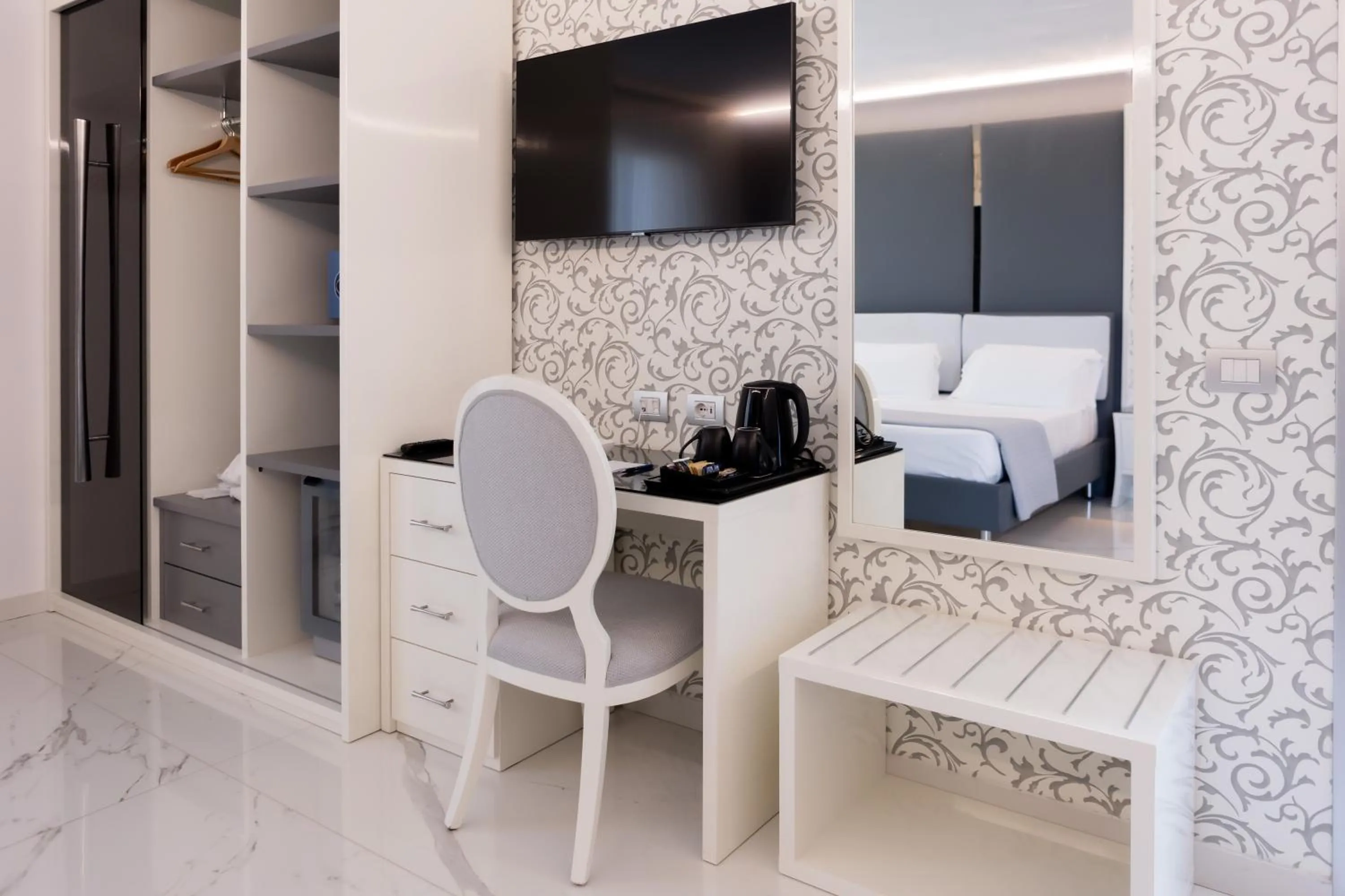 TV and multimedia in Hotel Due Mari & SPA