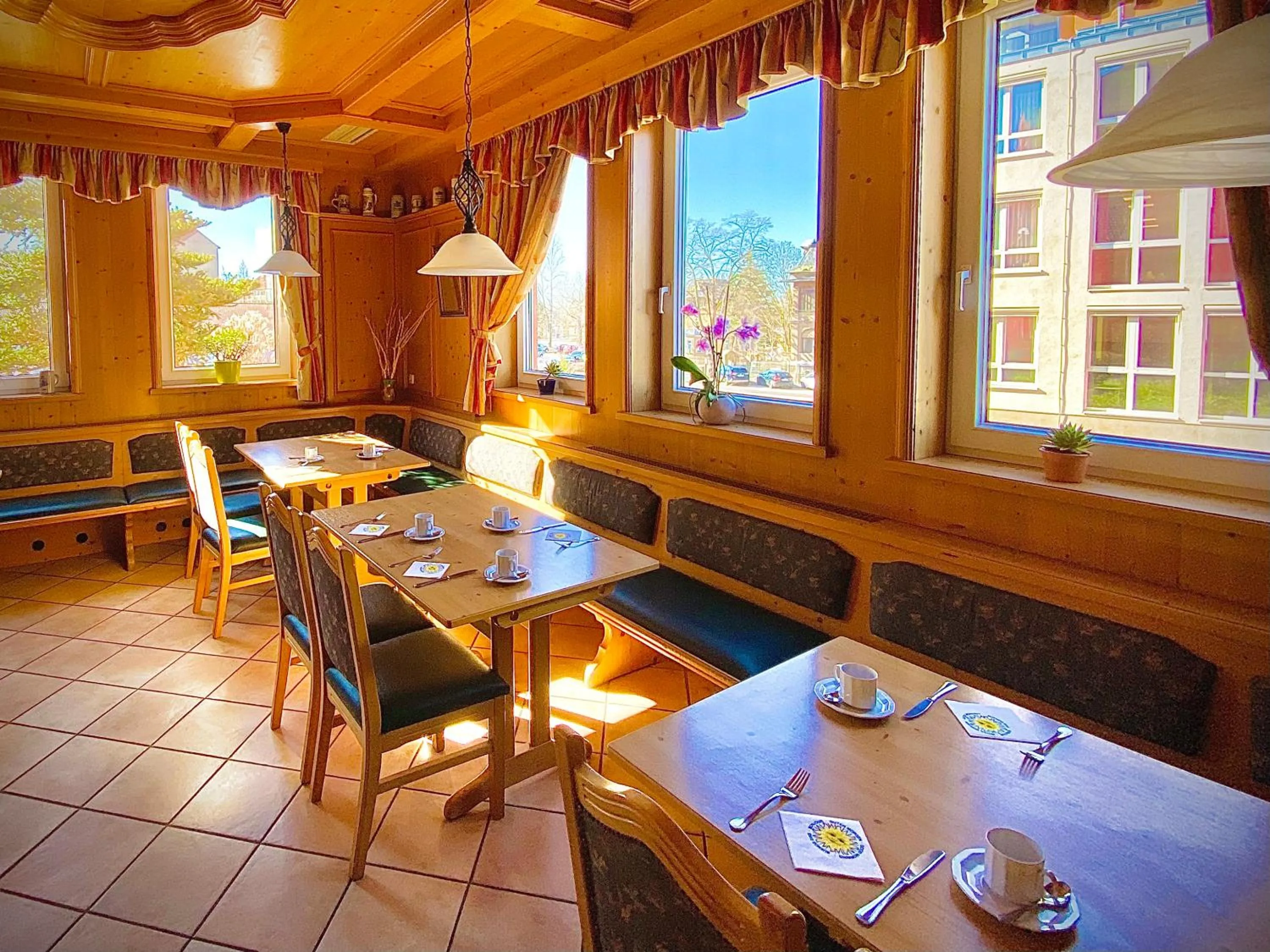 Restaurant/places to eat in Meister BÄR HOTEL Wettiner Hof