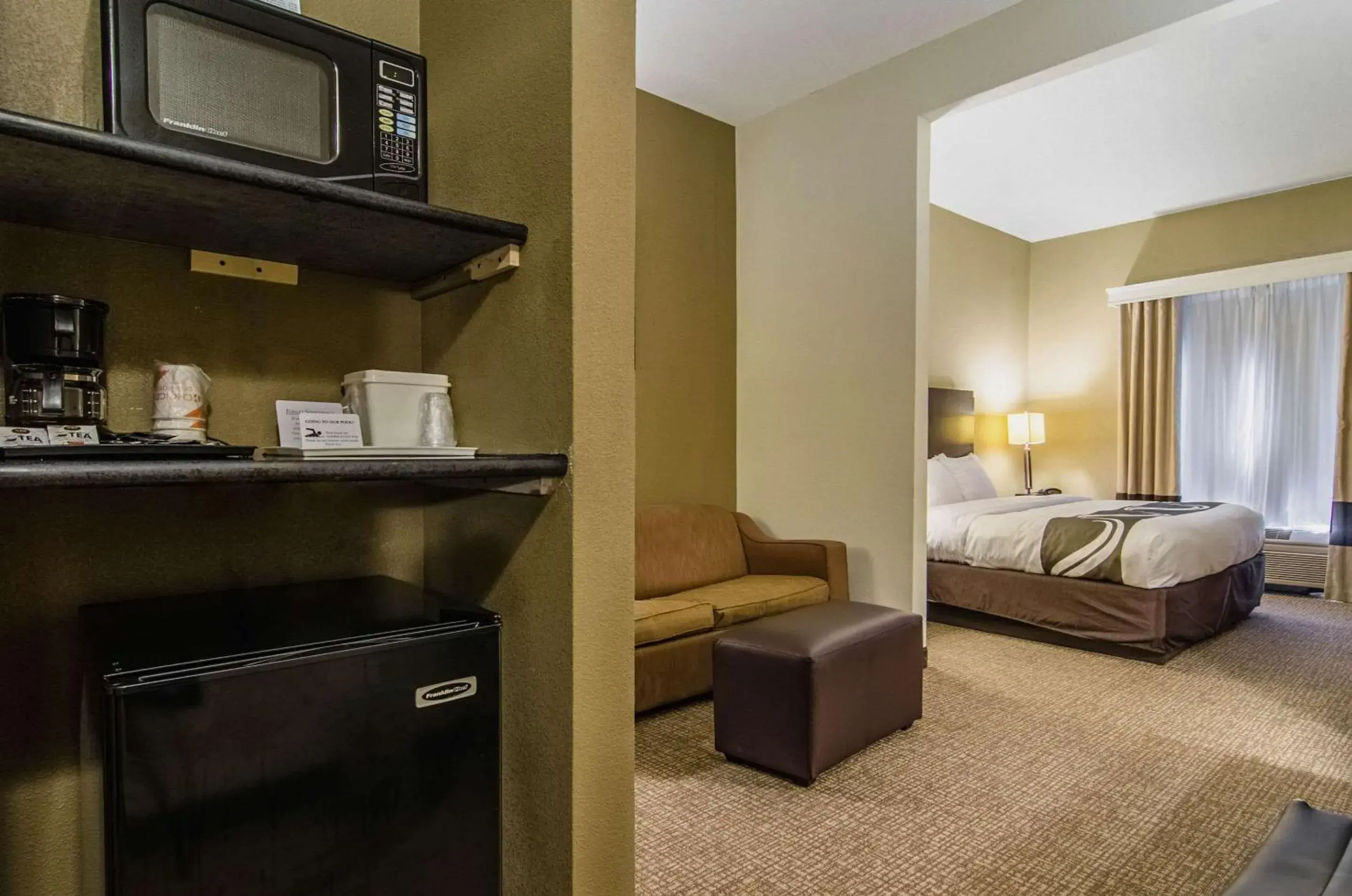 Bed in Quality Suites Graham - Burlington South Bed in Quality Suites Graham - Burlington South