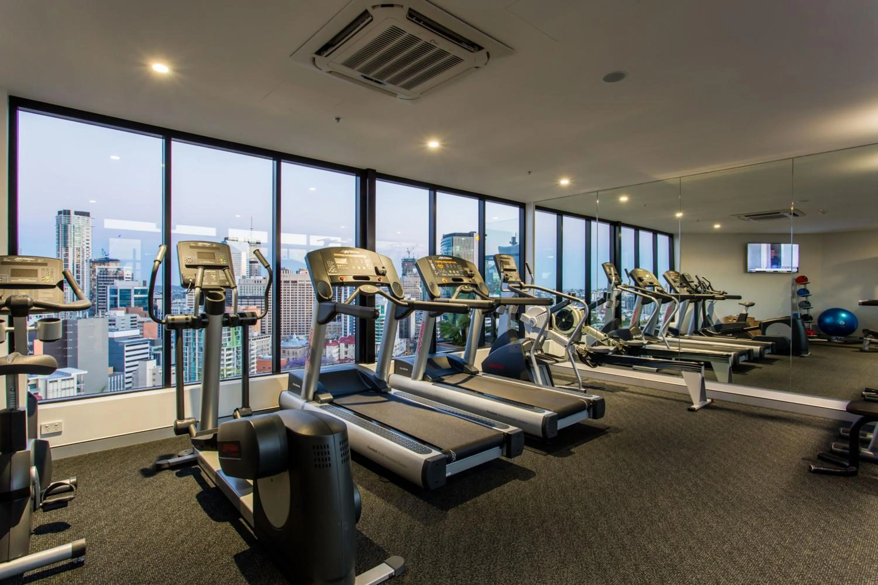 Fitness centre/facilities in Hotel Grand Chancellor Brisbane