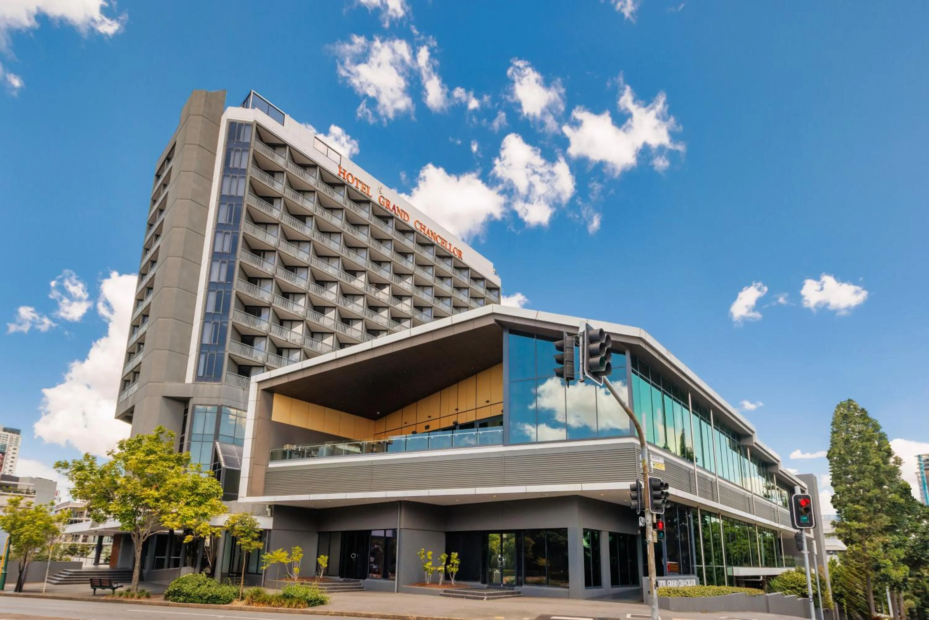 Facade/entrance in Hotel Grand Chancellor Brisbane