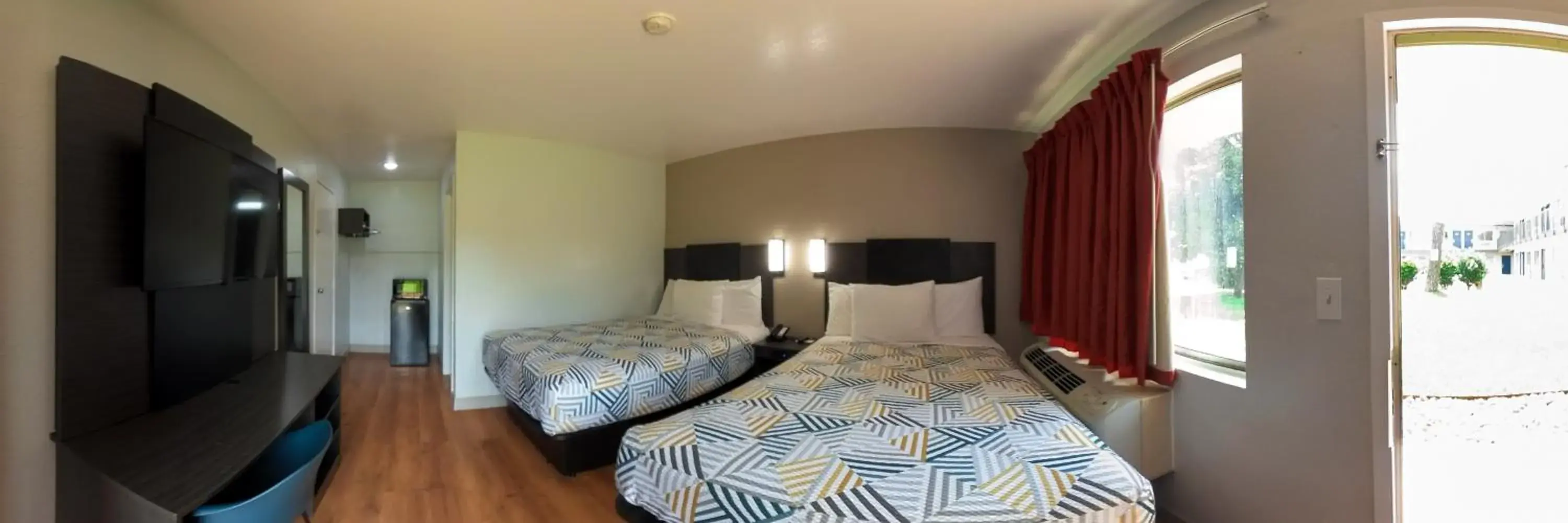 Photo of the whole room, Bed in Motel 6-Conroe, TX Photo of the whole room, Bed in Motel 6-Conroe, TX