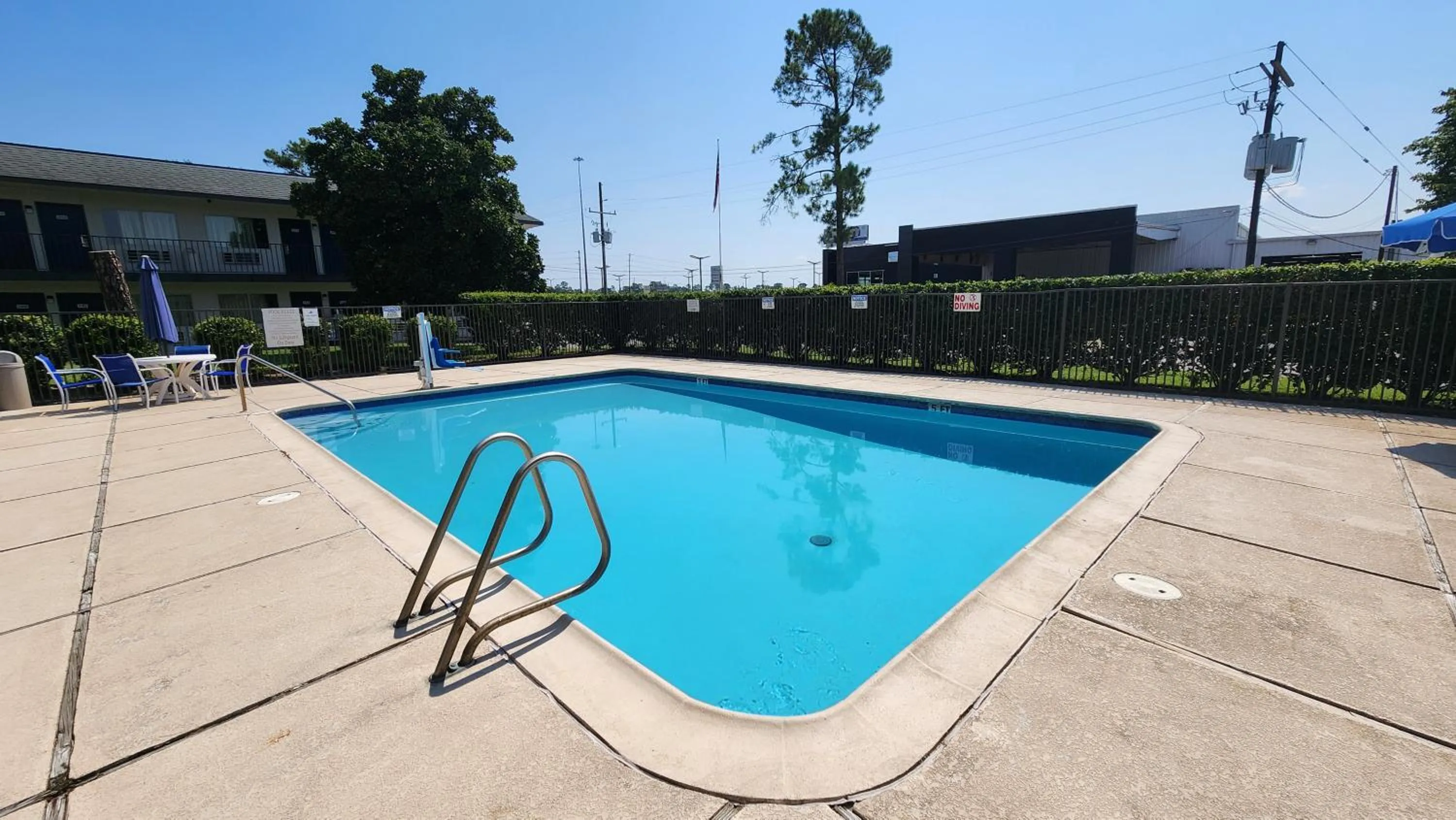 Day in Motel 6-Conroe, TX