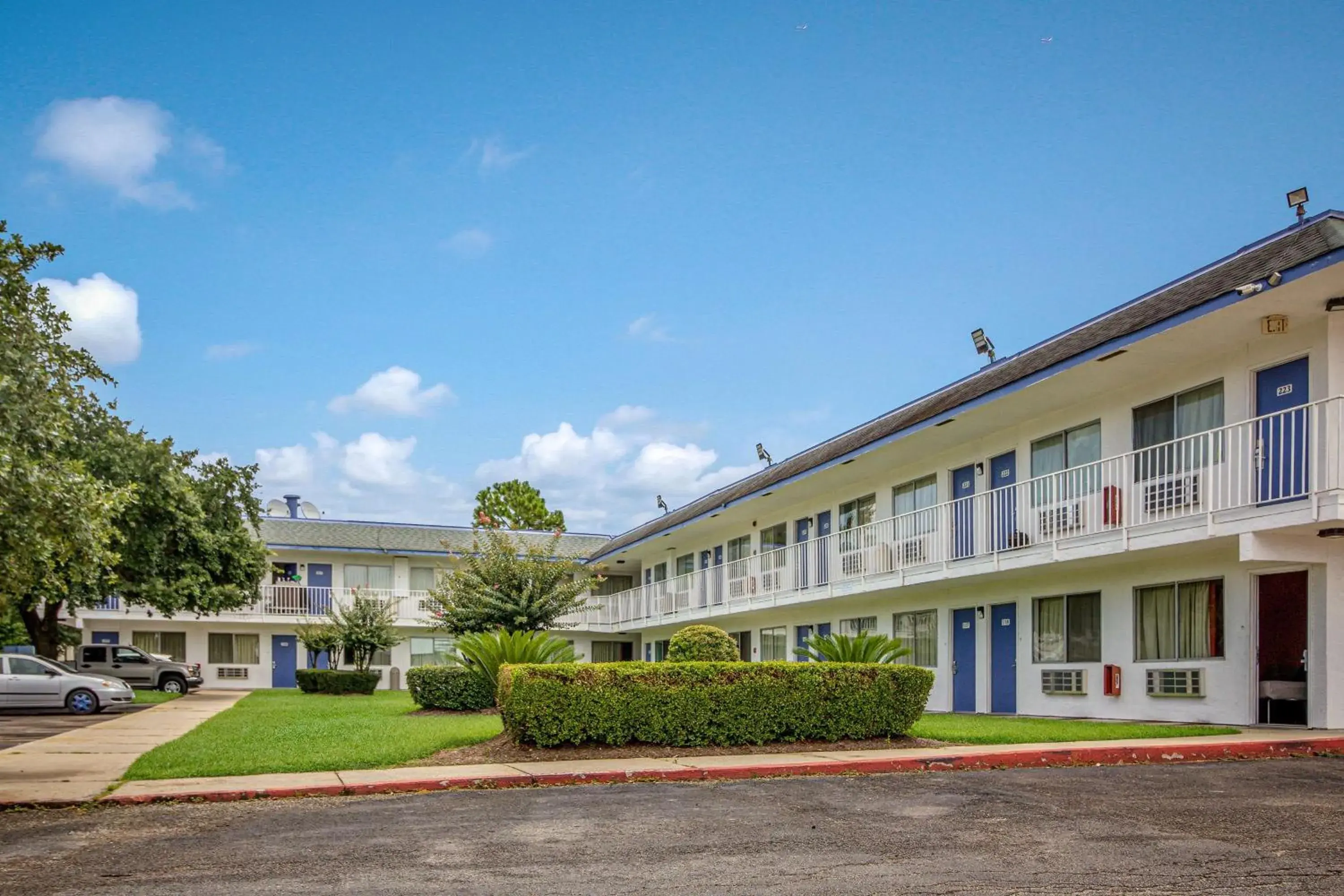 Property building in Motel 6-Conroe, TX Property building in Motel 6-Conroe, TX