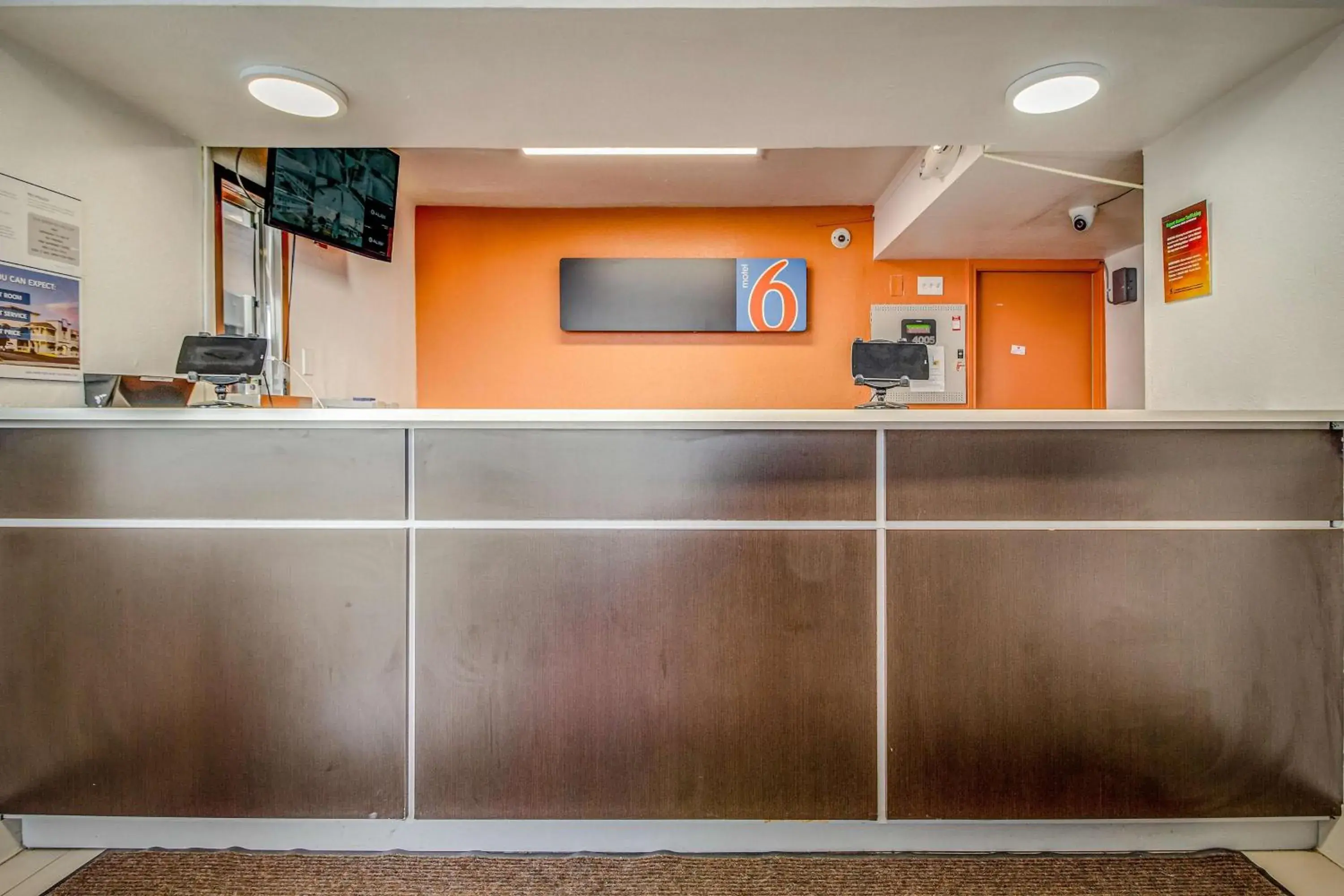 Lobby or reception in Motel 6-Conroe, TX Lobby or reception in Motel 6-Conroe, TX