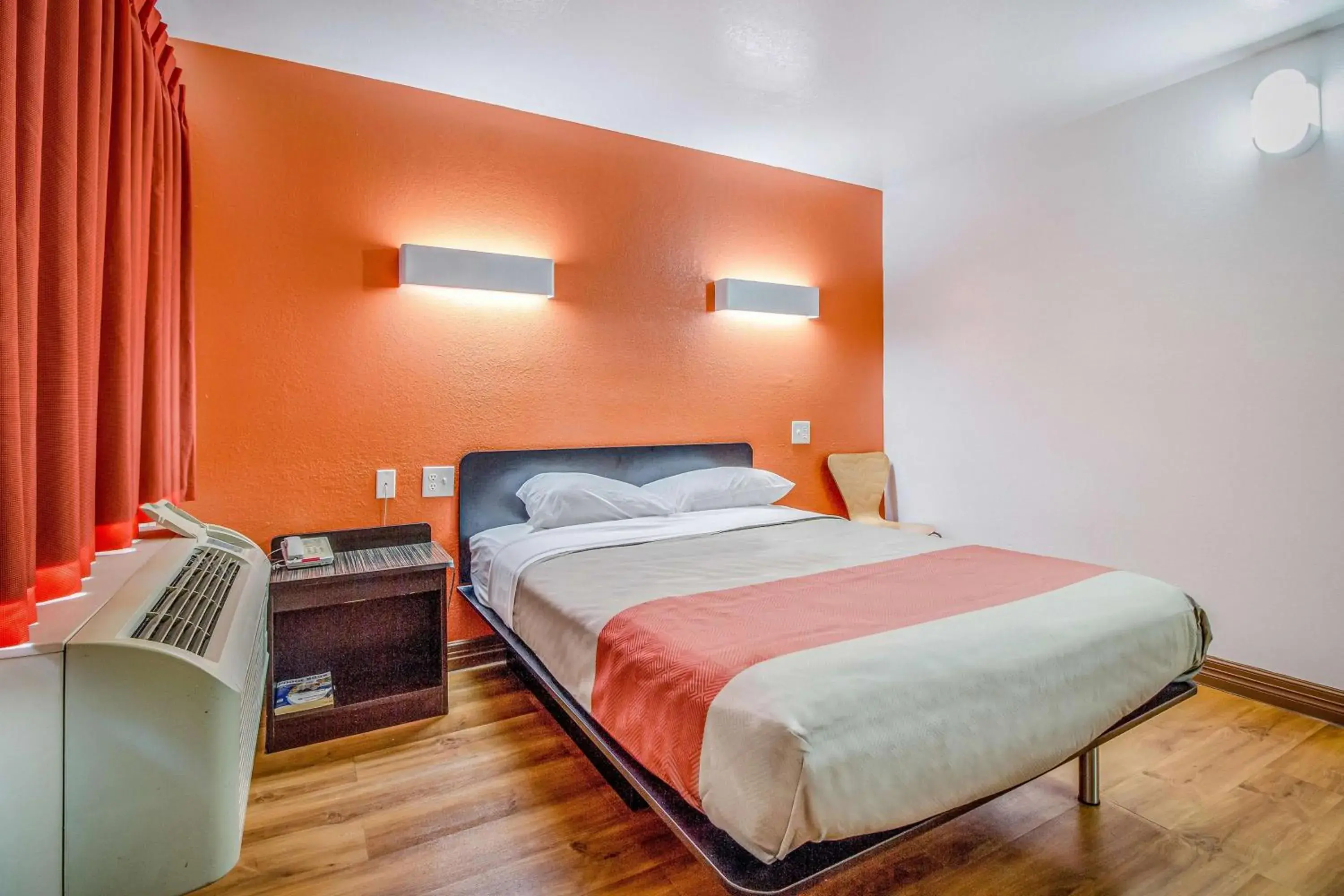 Photo of the whole room, Bed in Motel 6-Conroe, TX Photo of the whole room, Bed in Motel 6-Conroe, TX