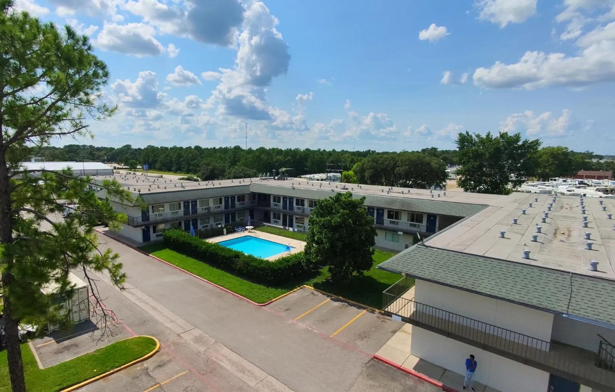 Property building in Motel 6-Conroe, TX