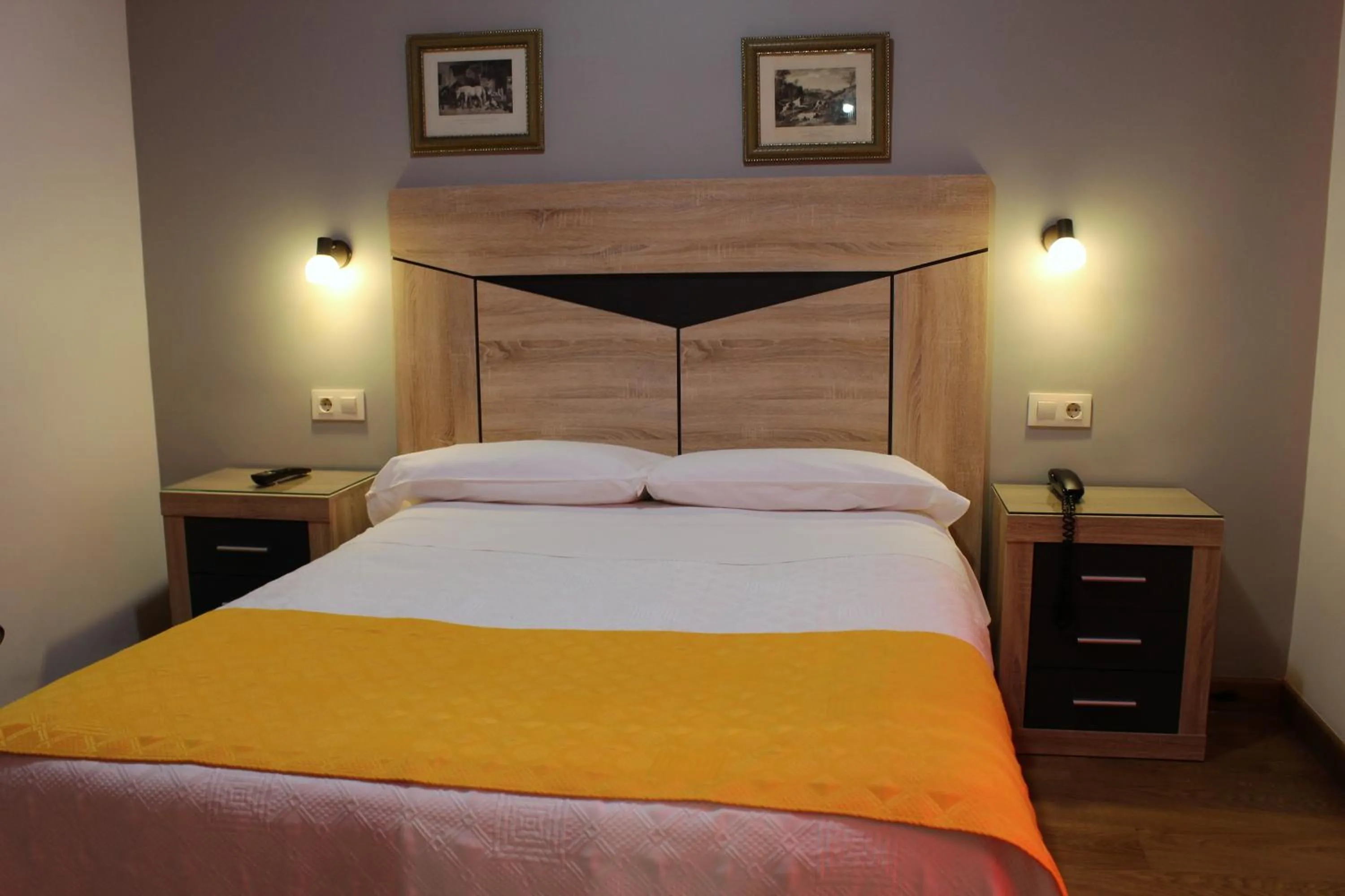 Bed in Hostal Madrid