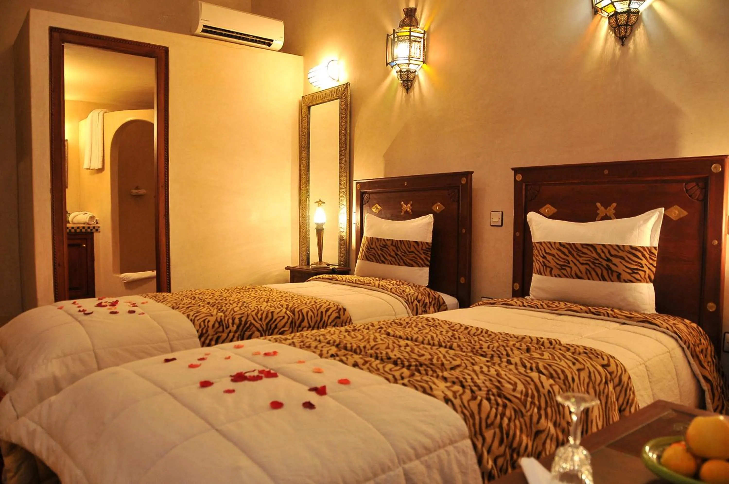 Bedroom, Bed in Riad Lila