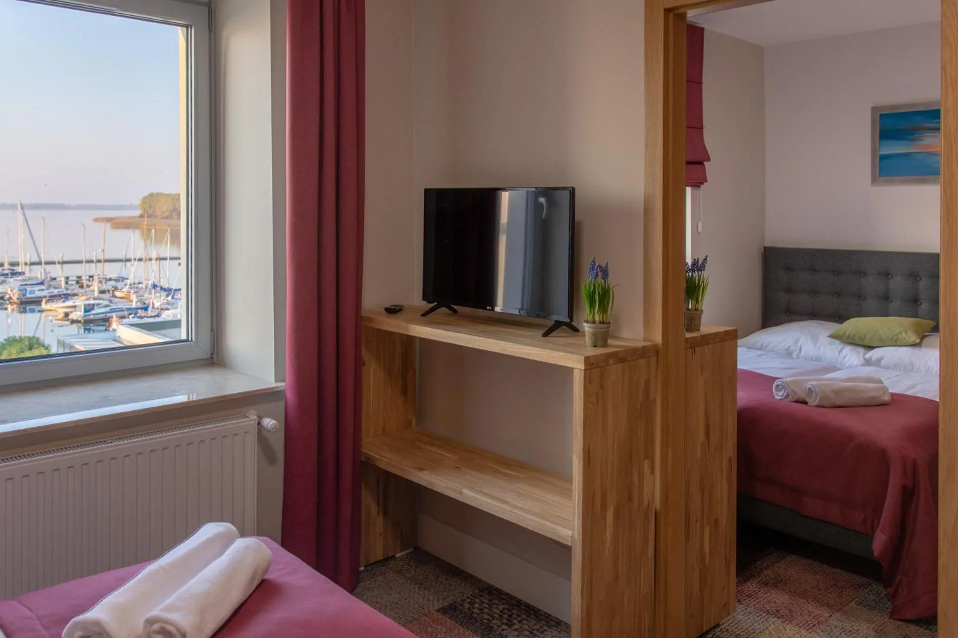 TV and multimedia in Marina Pallatium Premium Floor