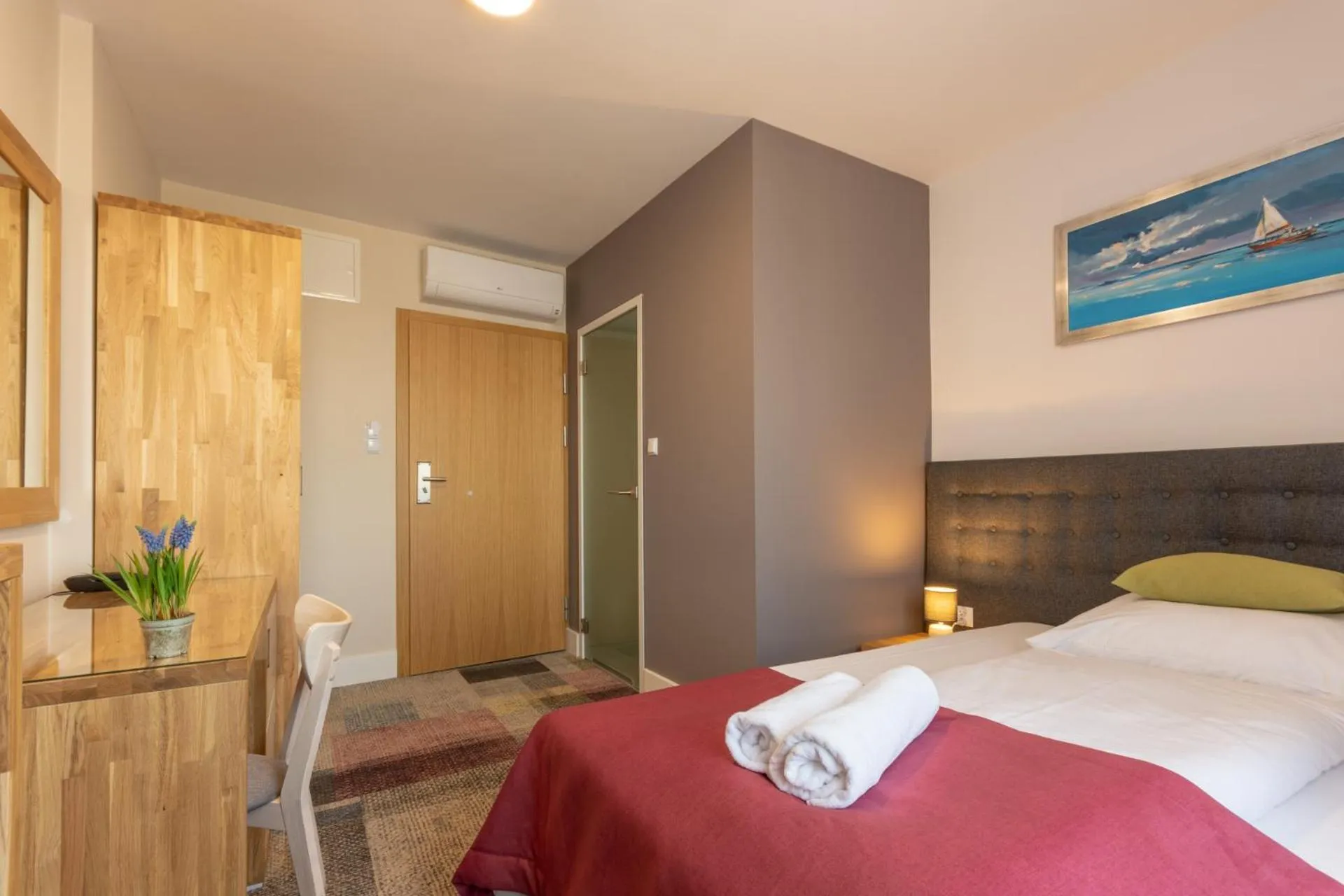 Bed in Marina Pallatium Premium Floor