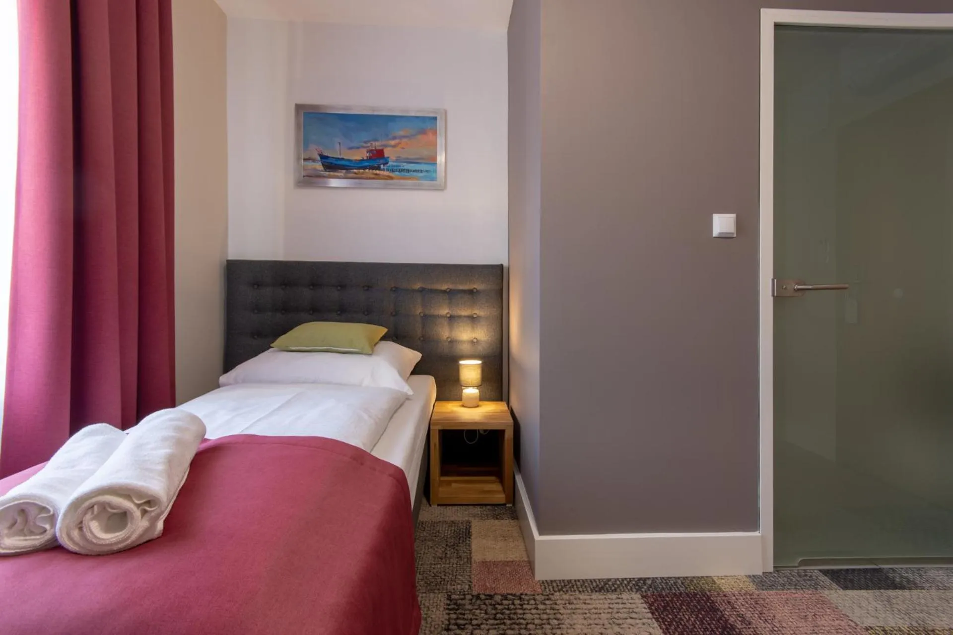 Bed in Marina Pallatium Premium Floor