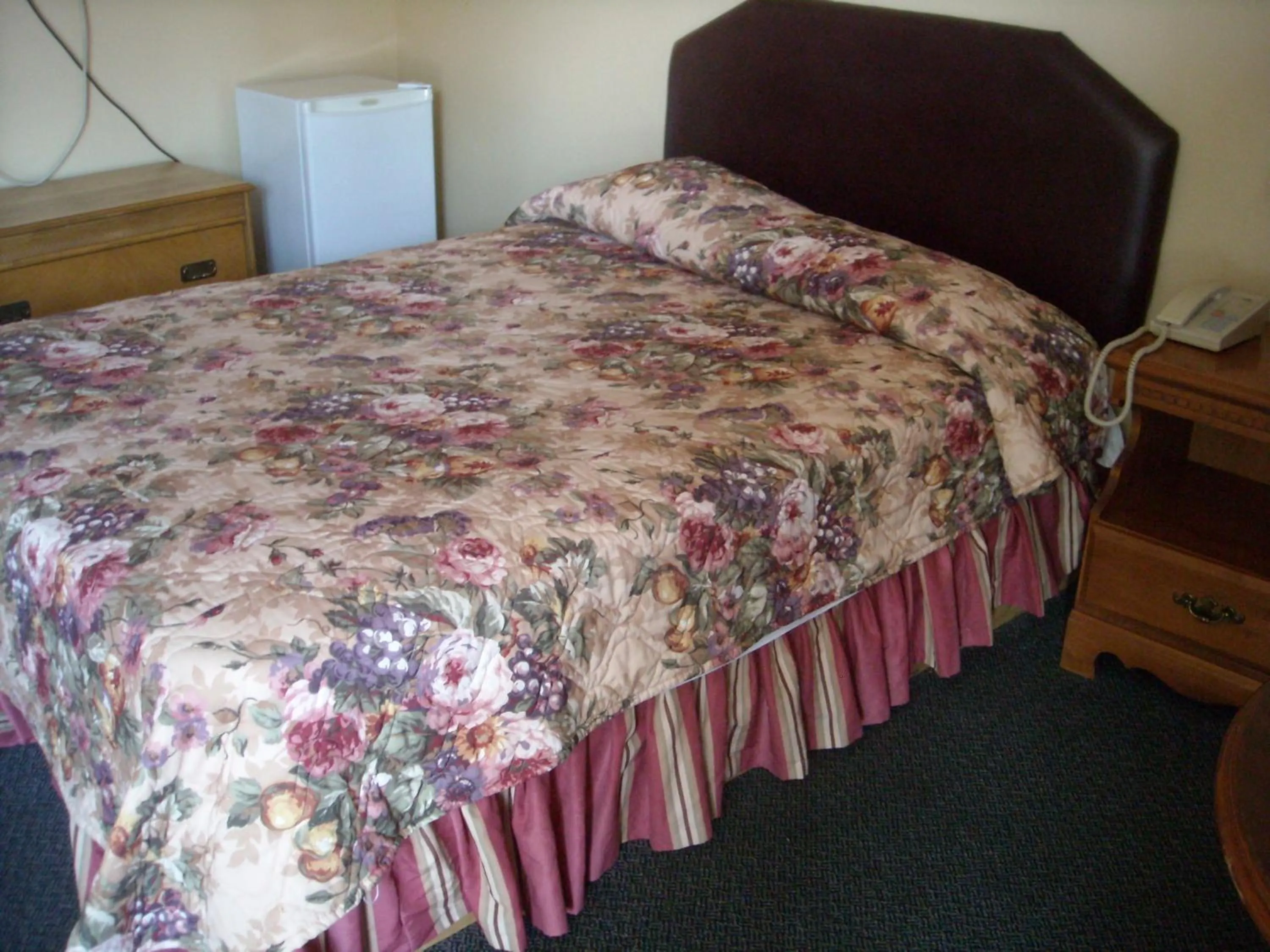 Bed in Motel Montreal