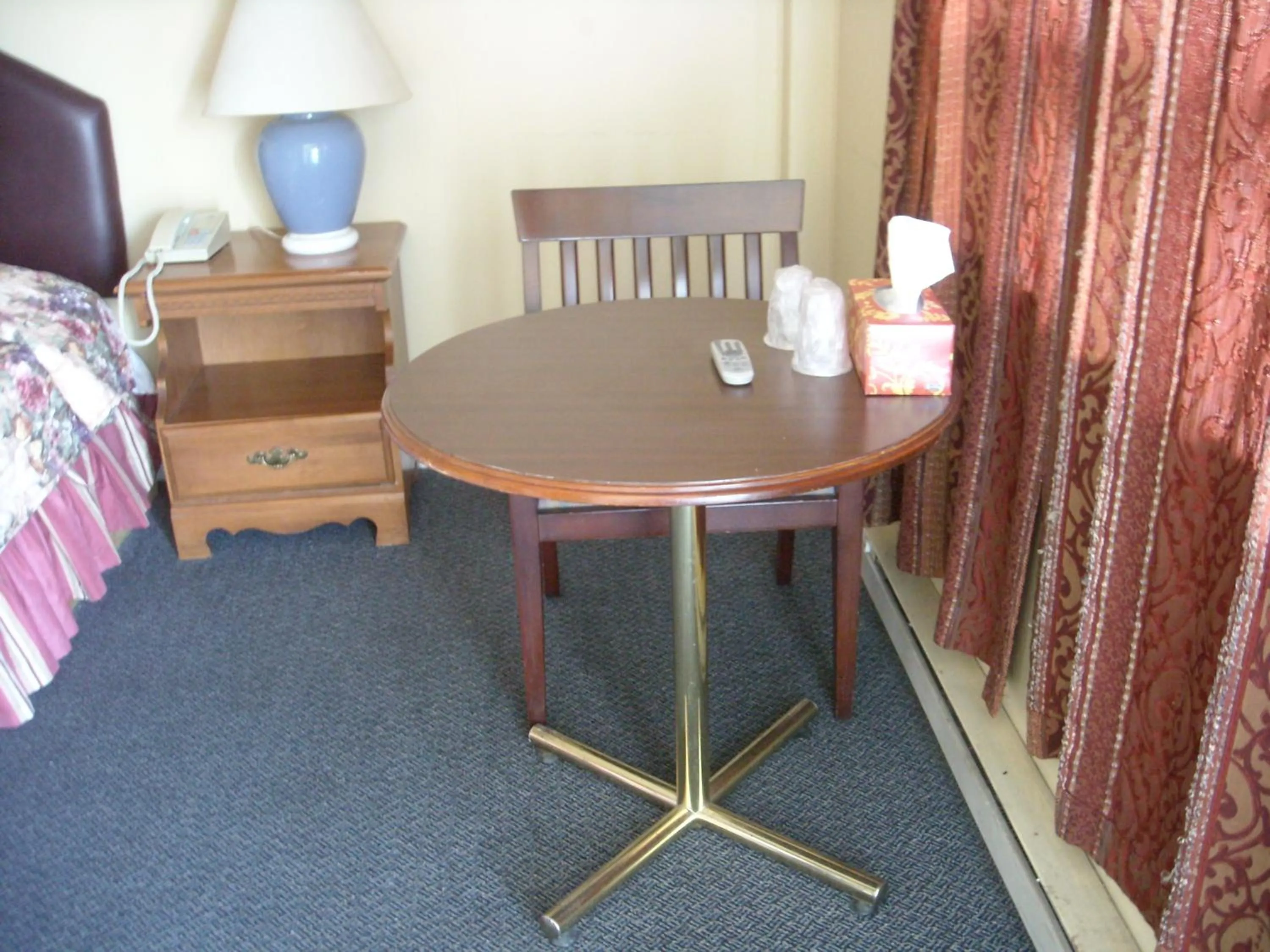 Bed in Motel Montreal