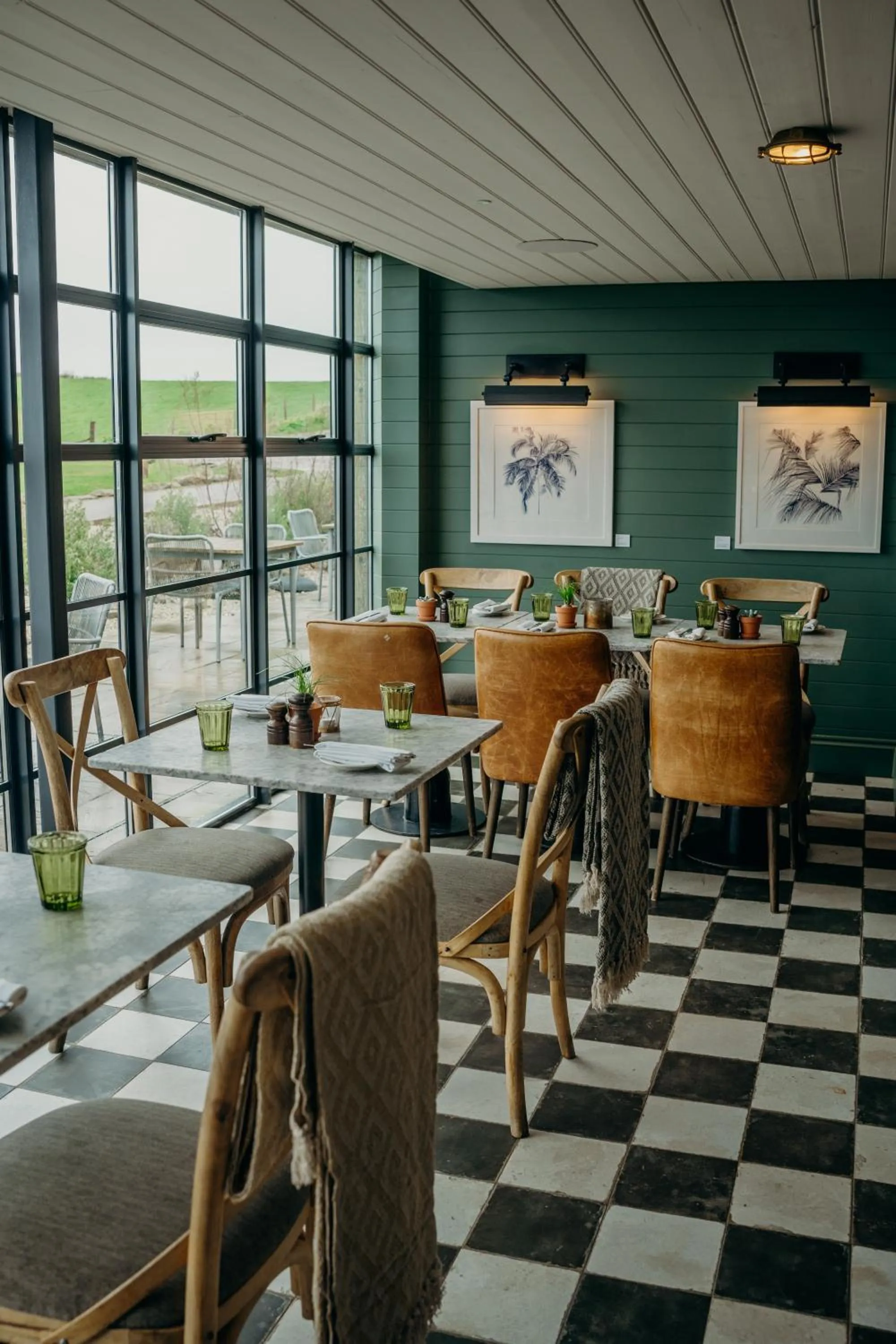 Restaurant/places to eat in Gara Rock