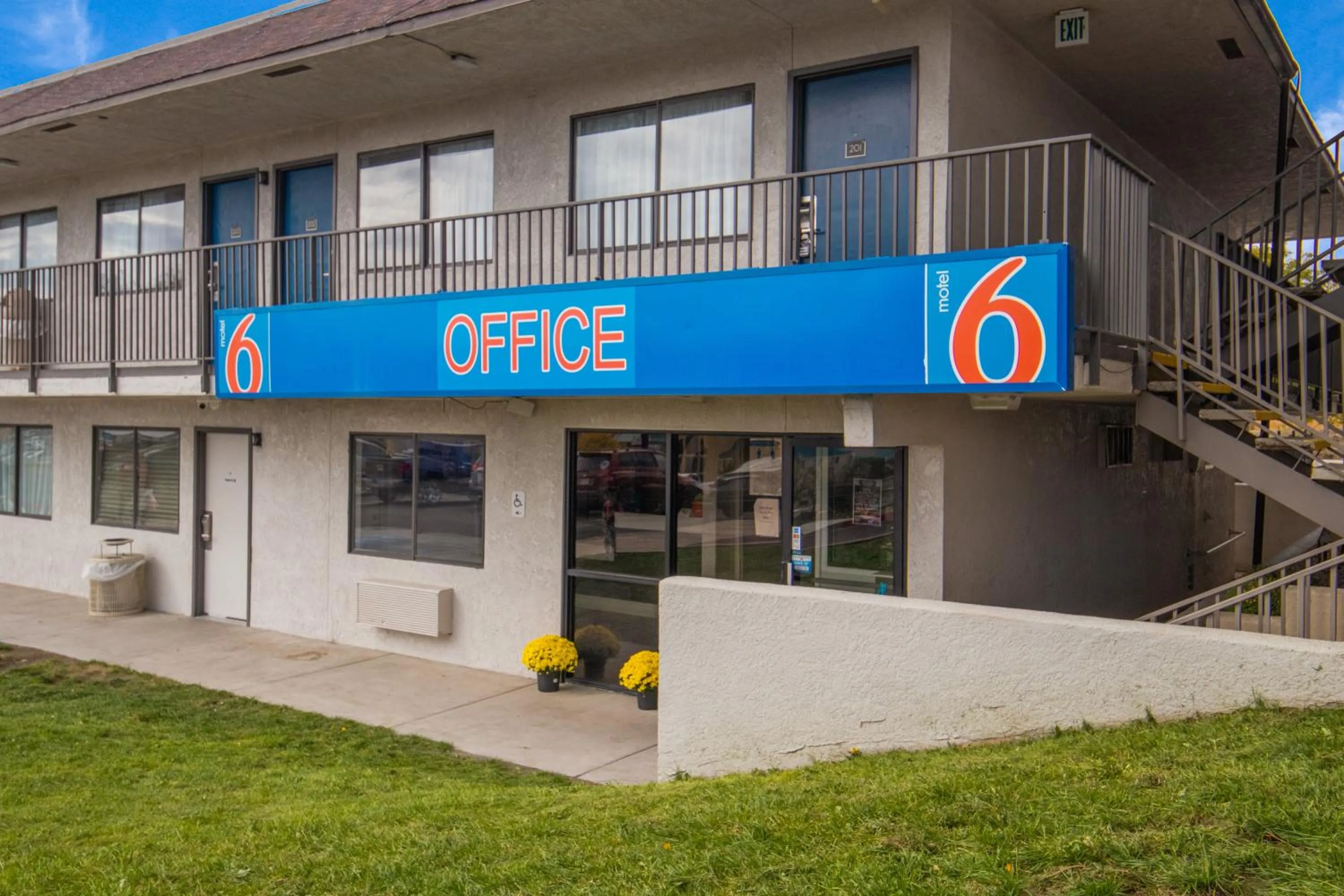 Property building in Motel 6-Elko, NV