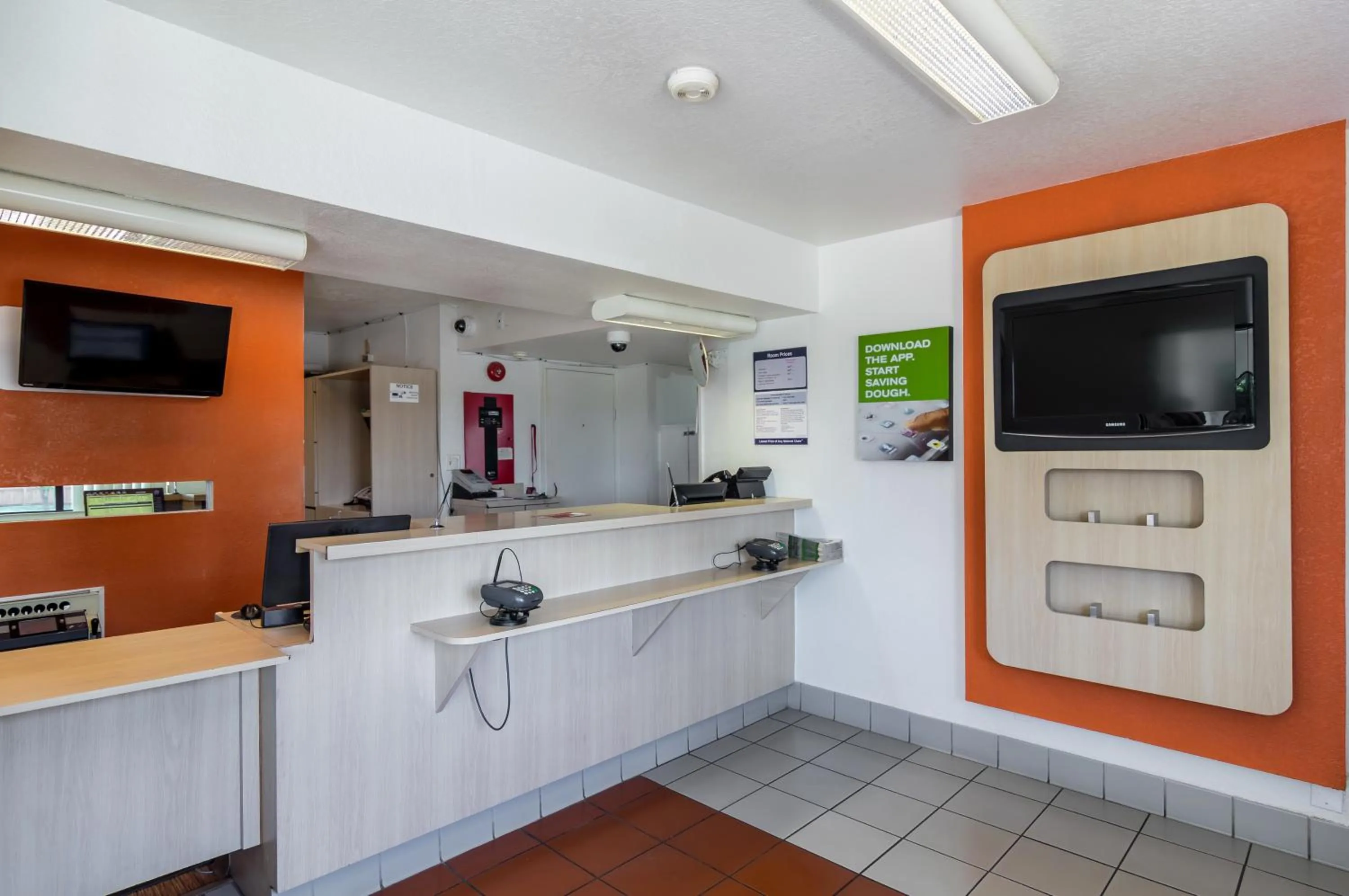 Lobby or reception in Motel 6-Bellmead, TX - Waco