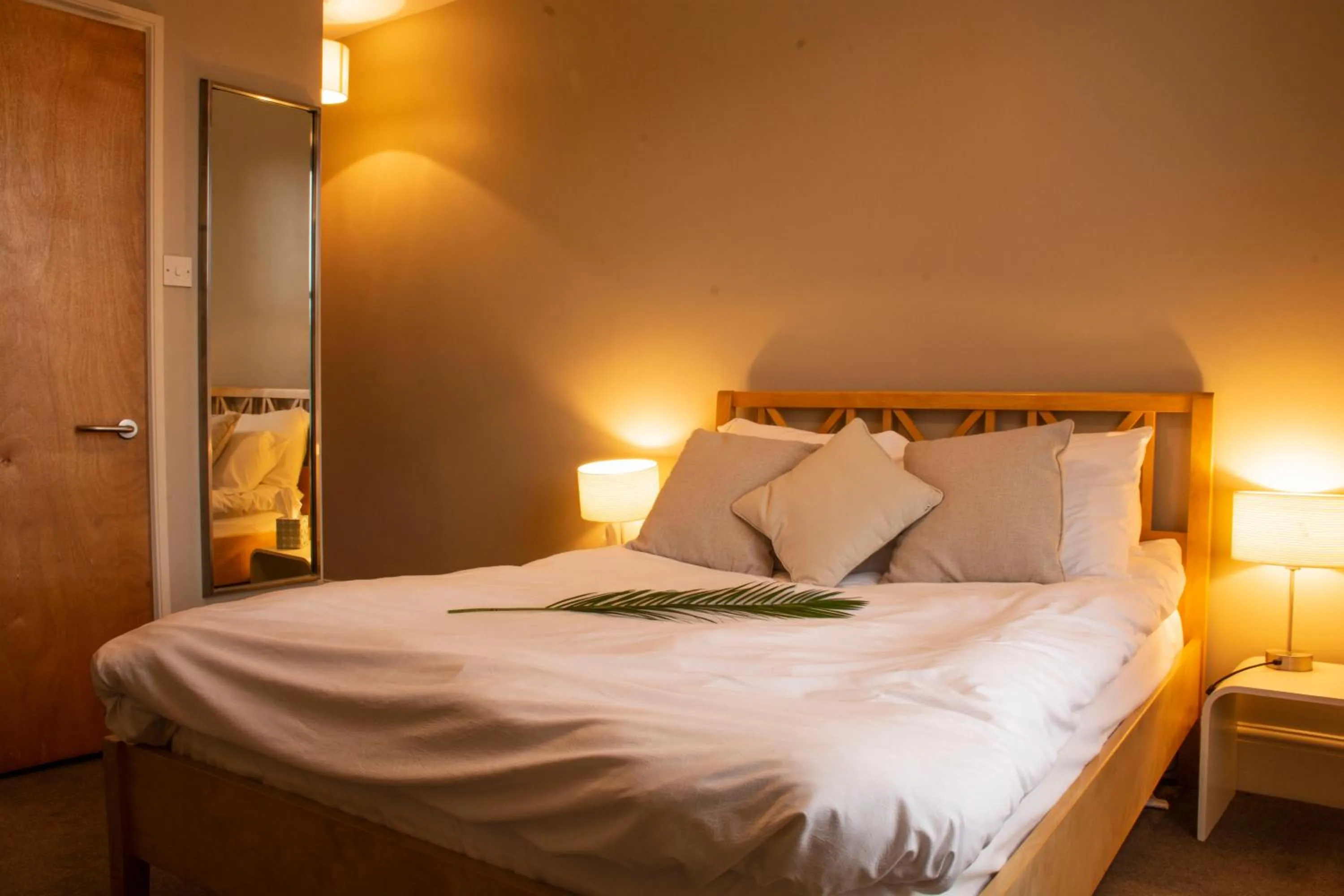 Bedroom, Bed in Amherst Brighton