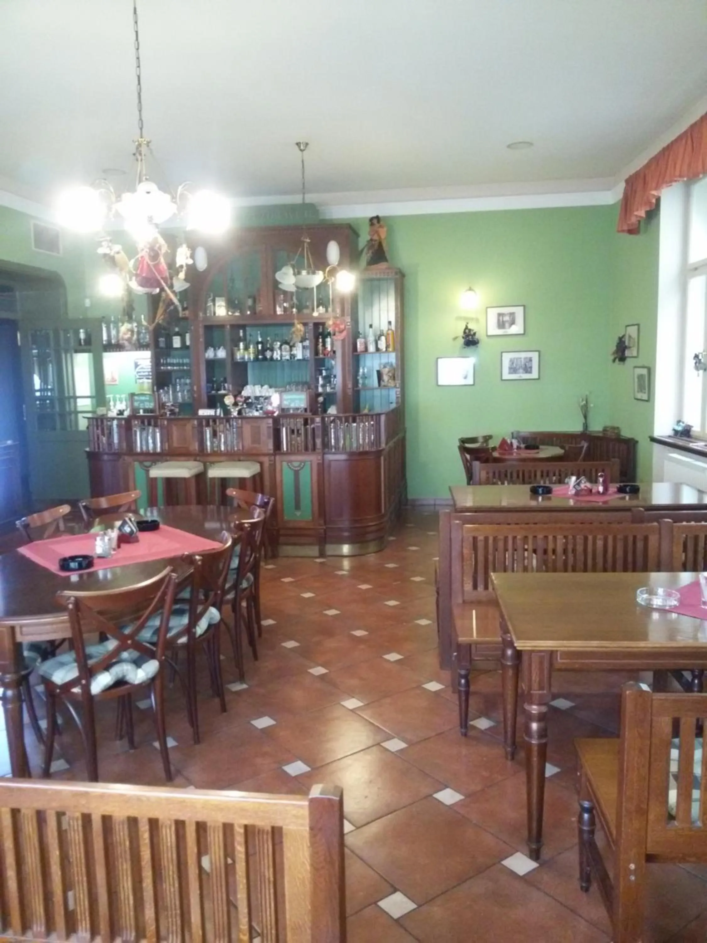 Lounge or bar in Pivovarsky Hotel Kojetín u Kroměříže