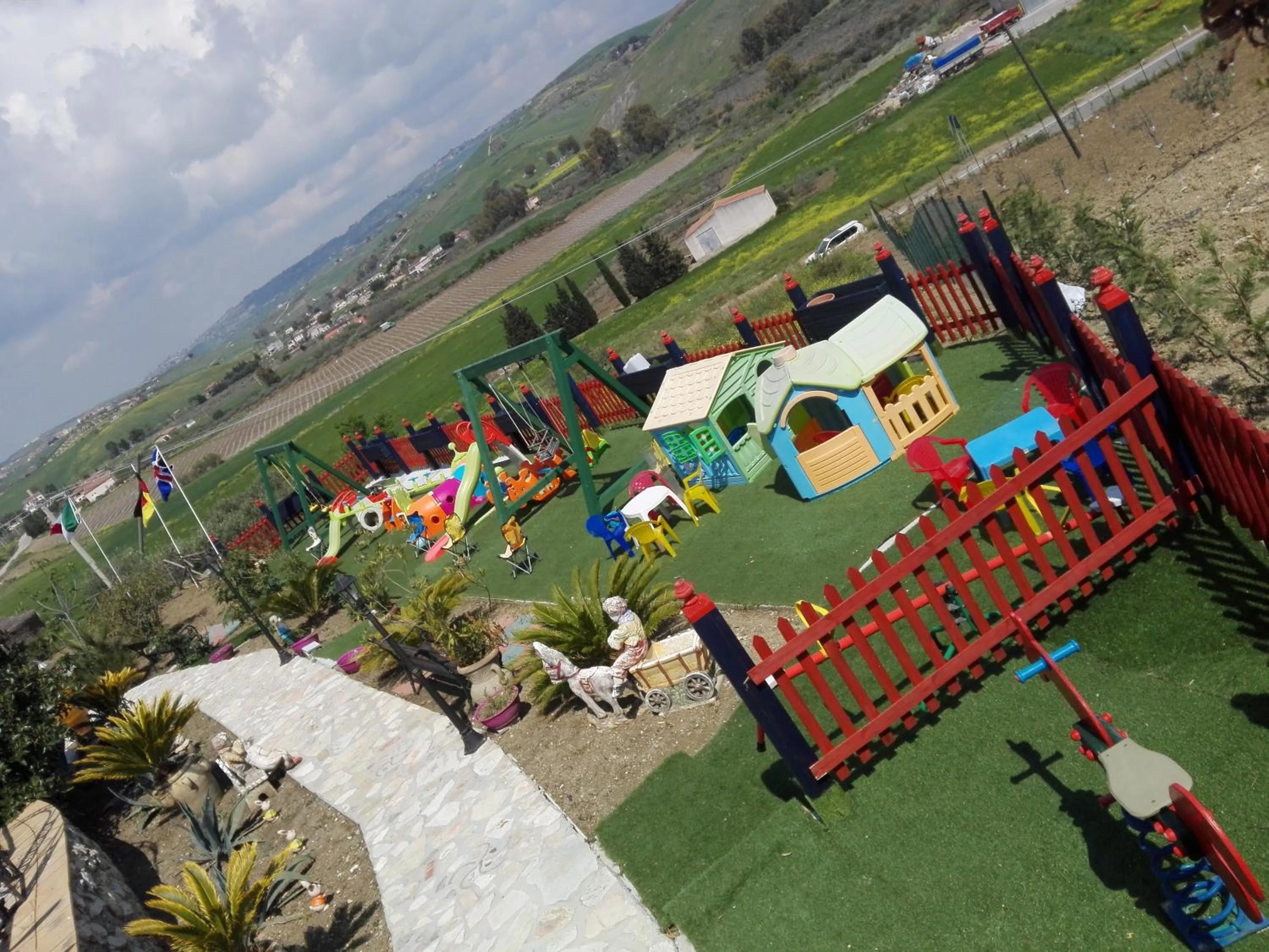 Children play ground in Agriturismo Reggia Saracena