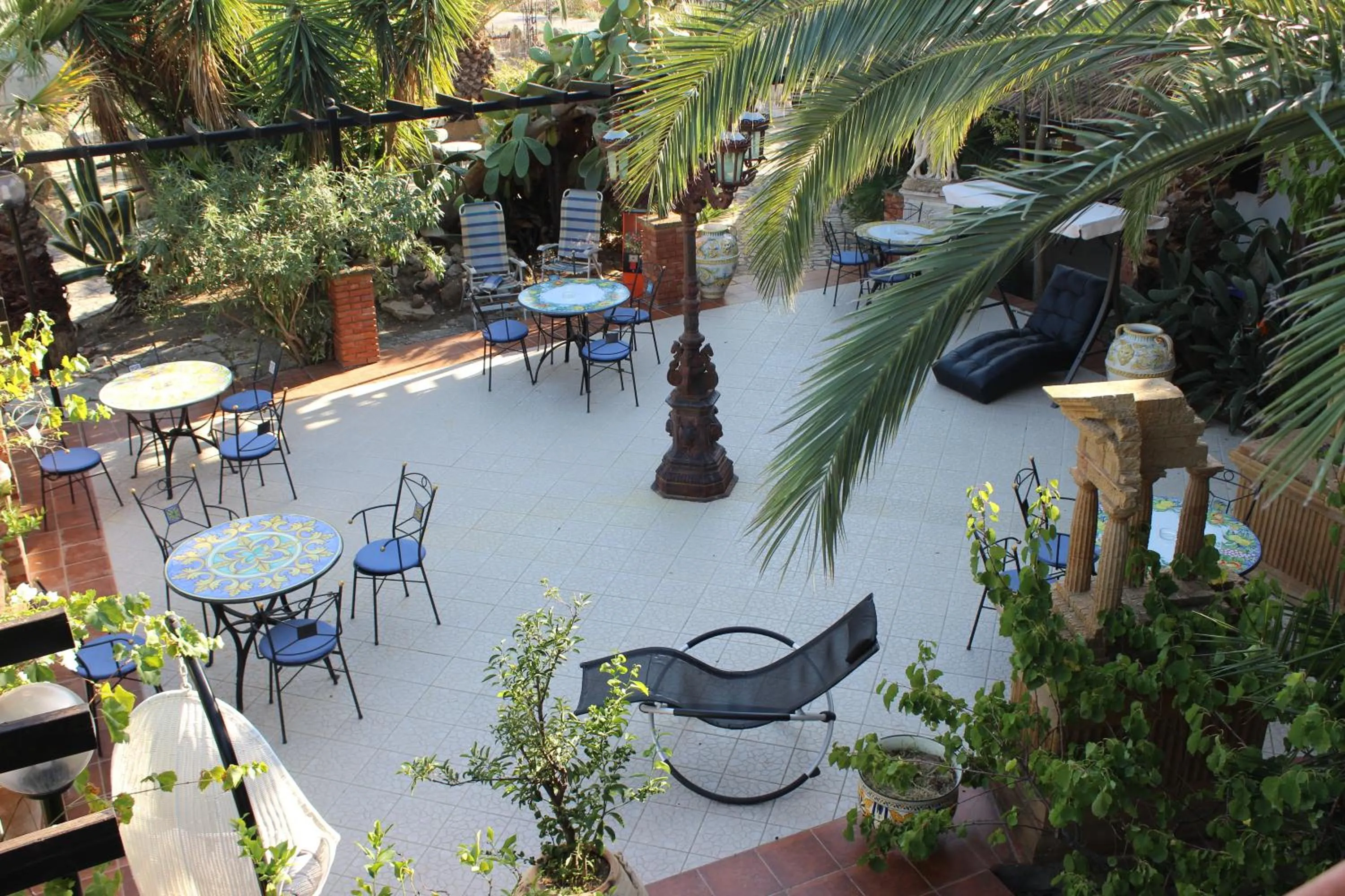 Patio in Agriturismo Reggia Saracena