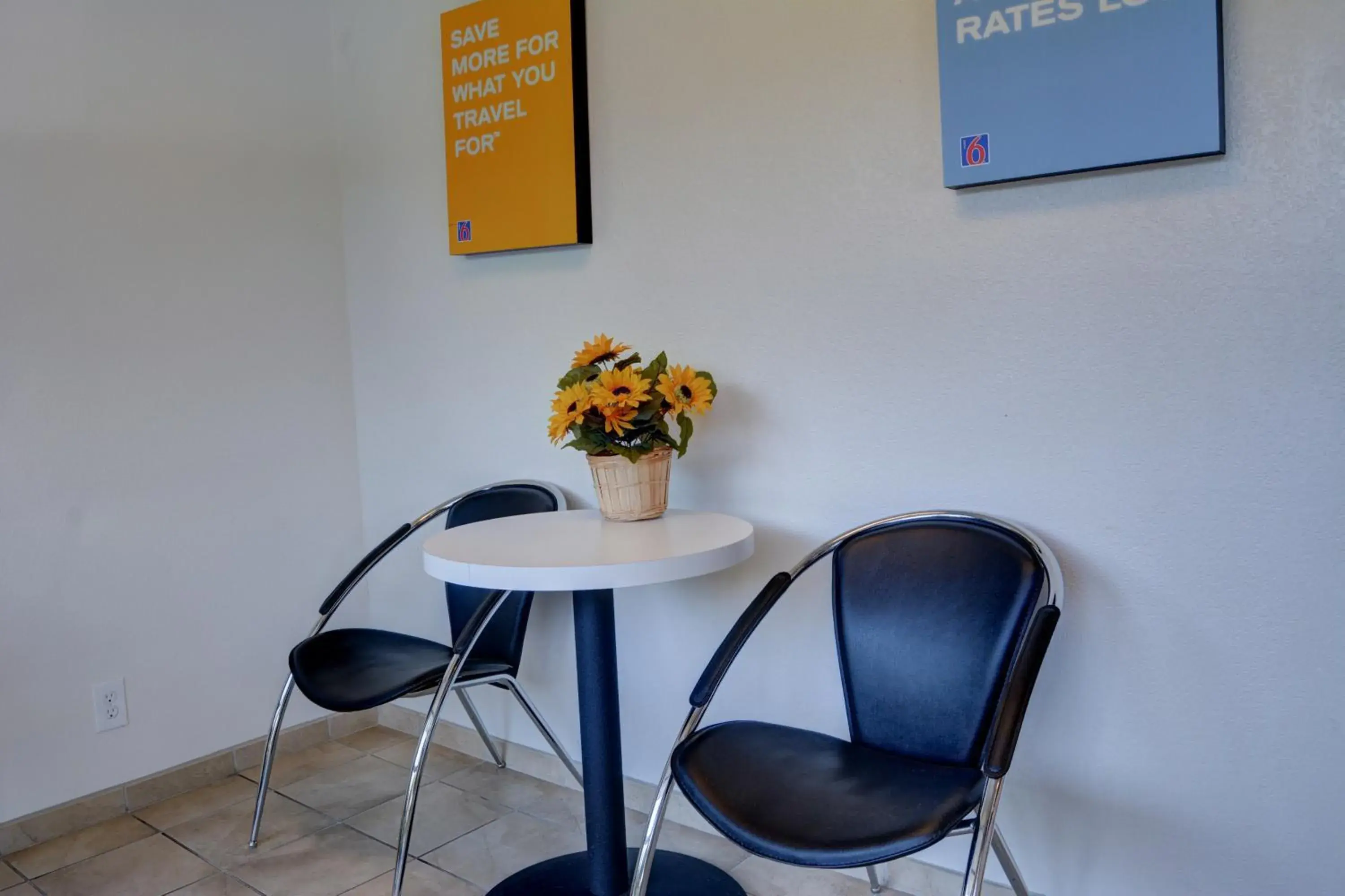 Lobby or reception in Motel 6-Springfield, OR - Eugene North Lobby or reception in Motel 6-Springfield, OR - Eugene North