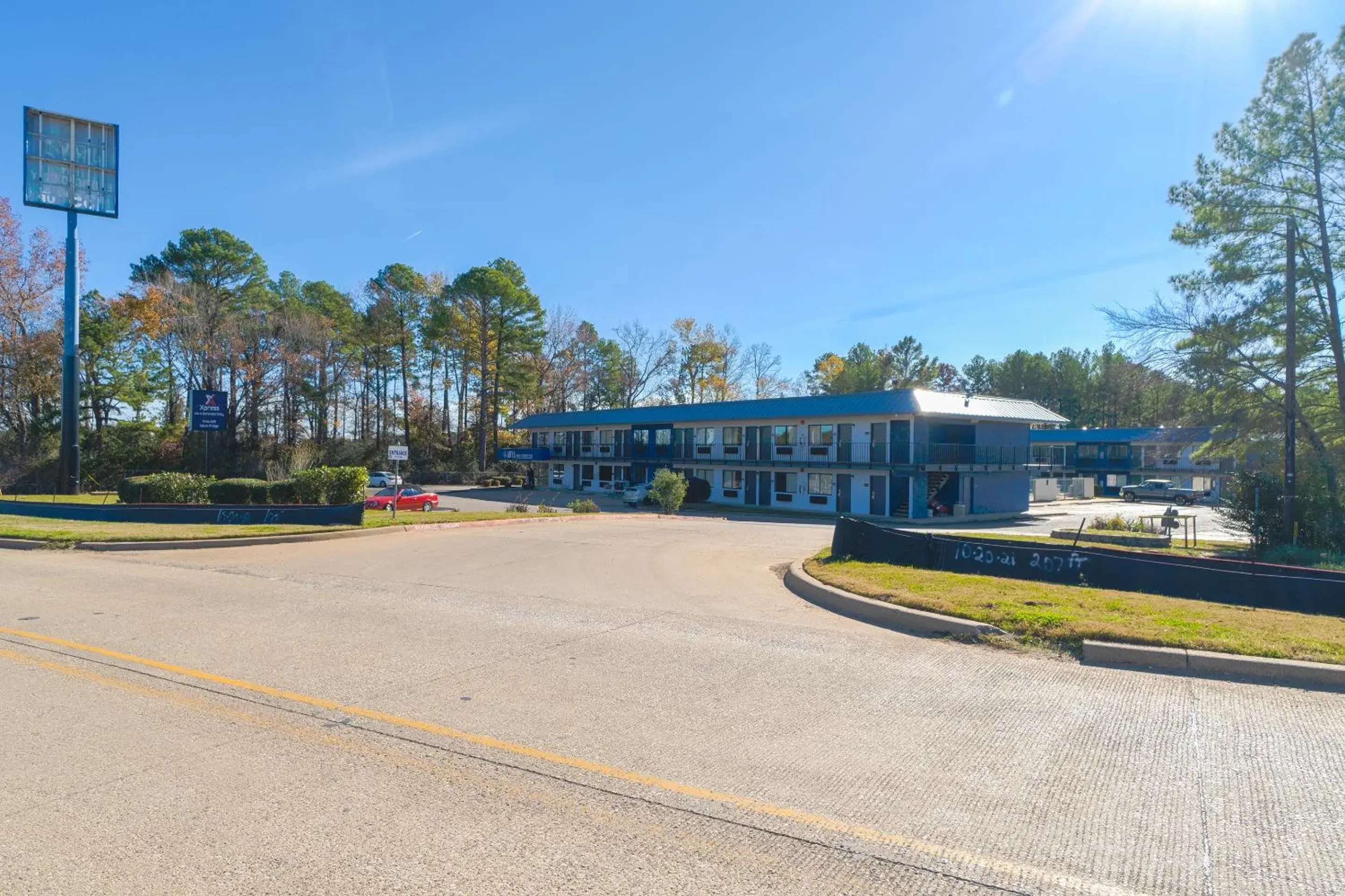 Facade/entrance in Xpress Inn & Extended Stays Facade/entrance in Xpress Inn & Extended Stays