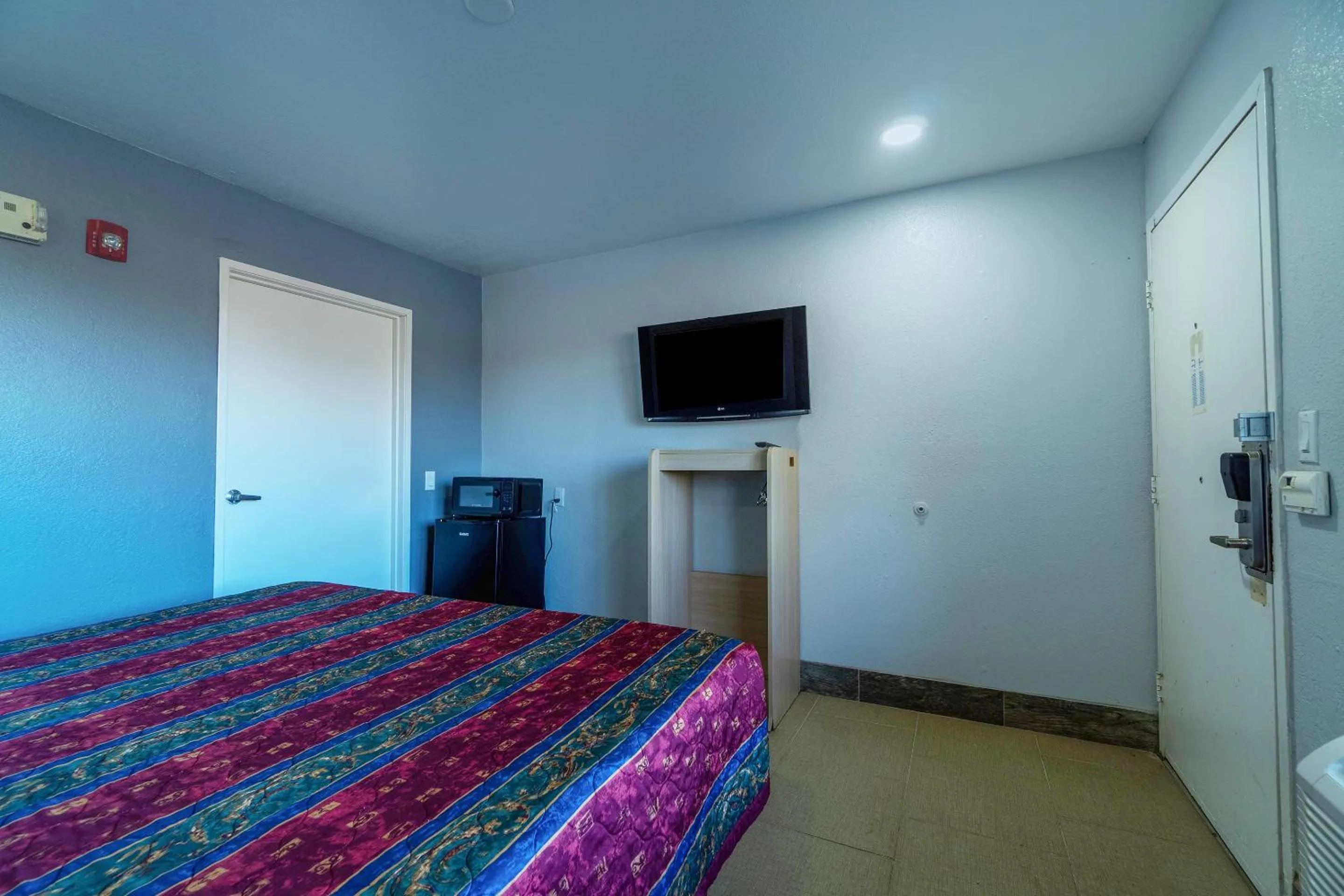 Bedroom, Bed in Xpress Inn & Extended Stays