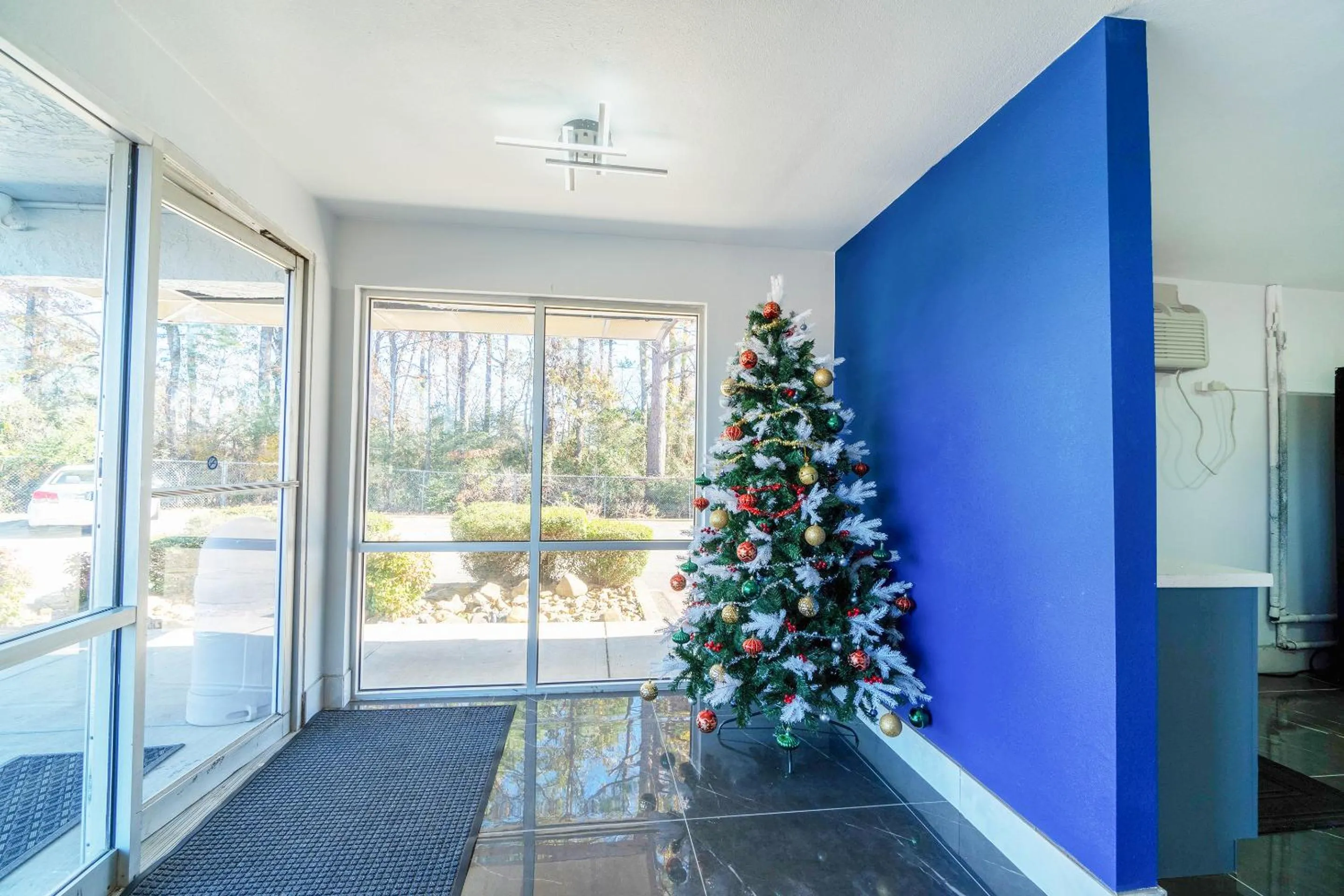 Lobby or reception in Xpress Inn & Extended Stays