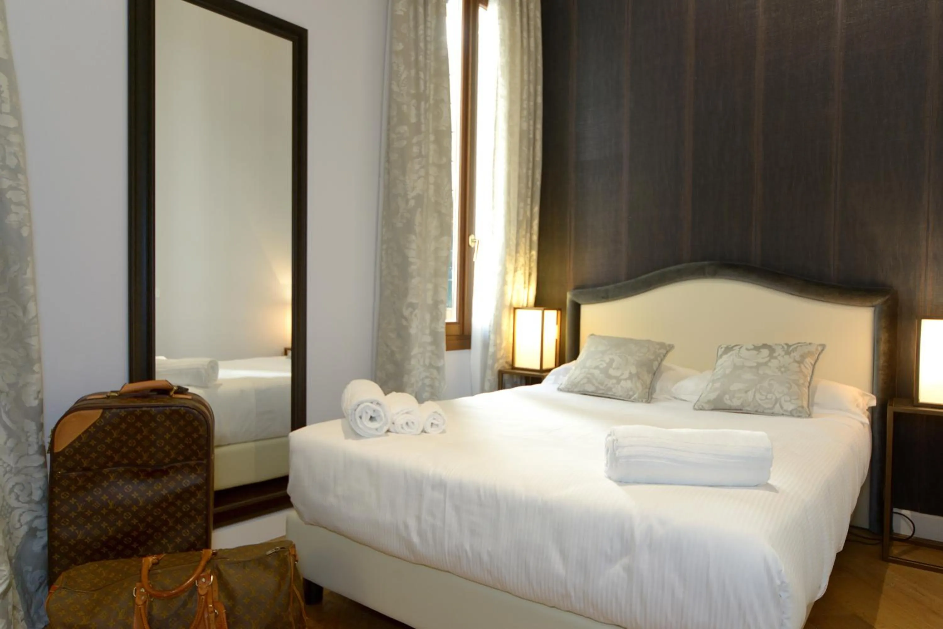 Bedroom, Bed in Residence La Fenice
