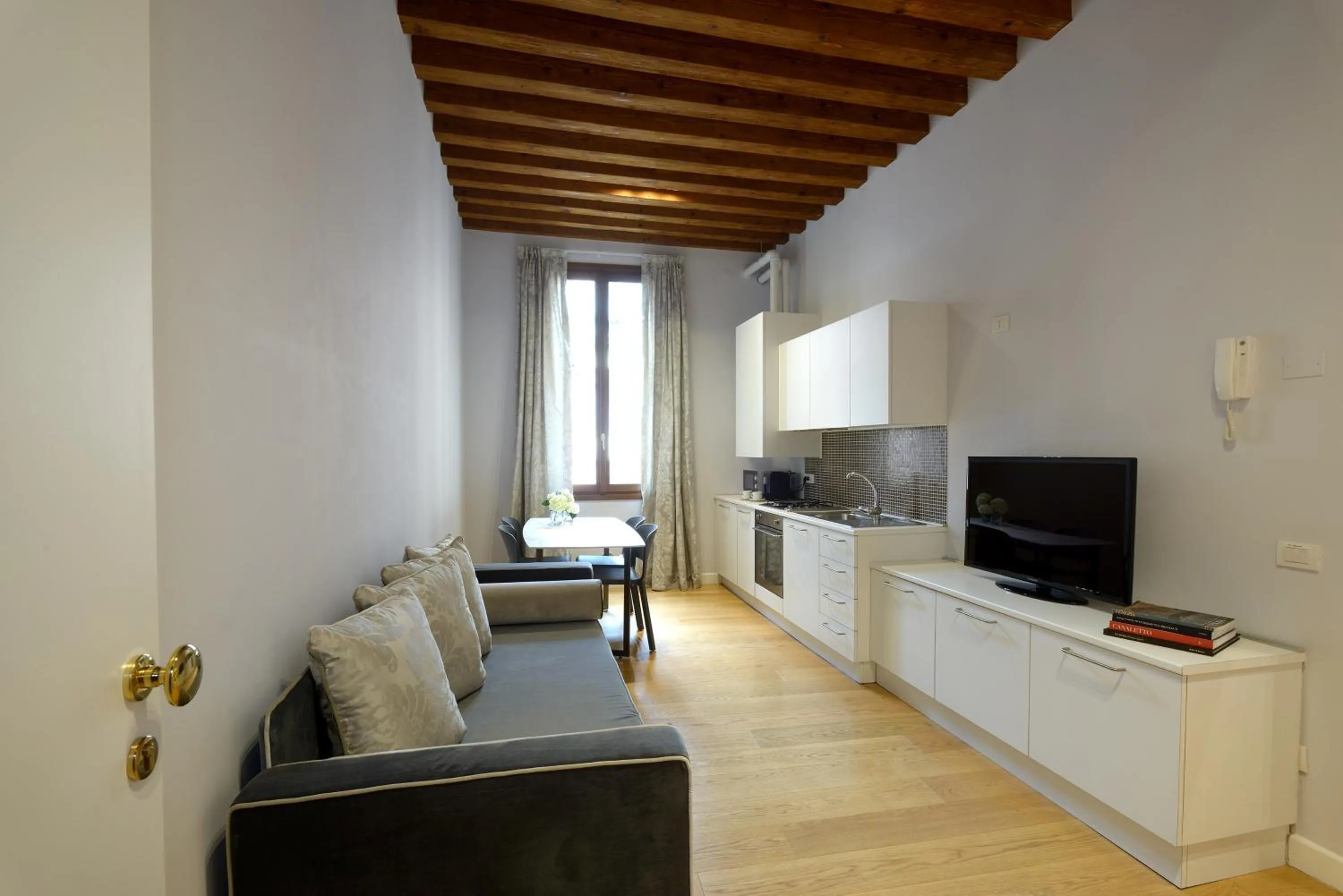 Kitchen or kitchenette in Residence La Fenice