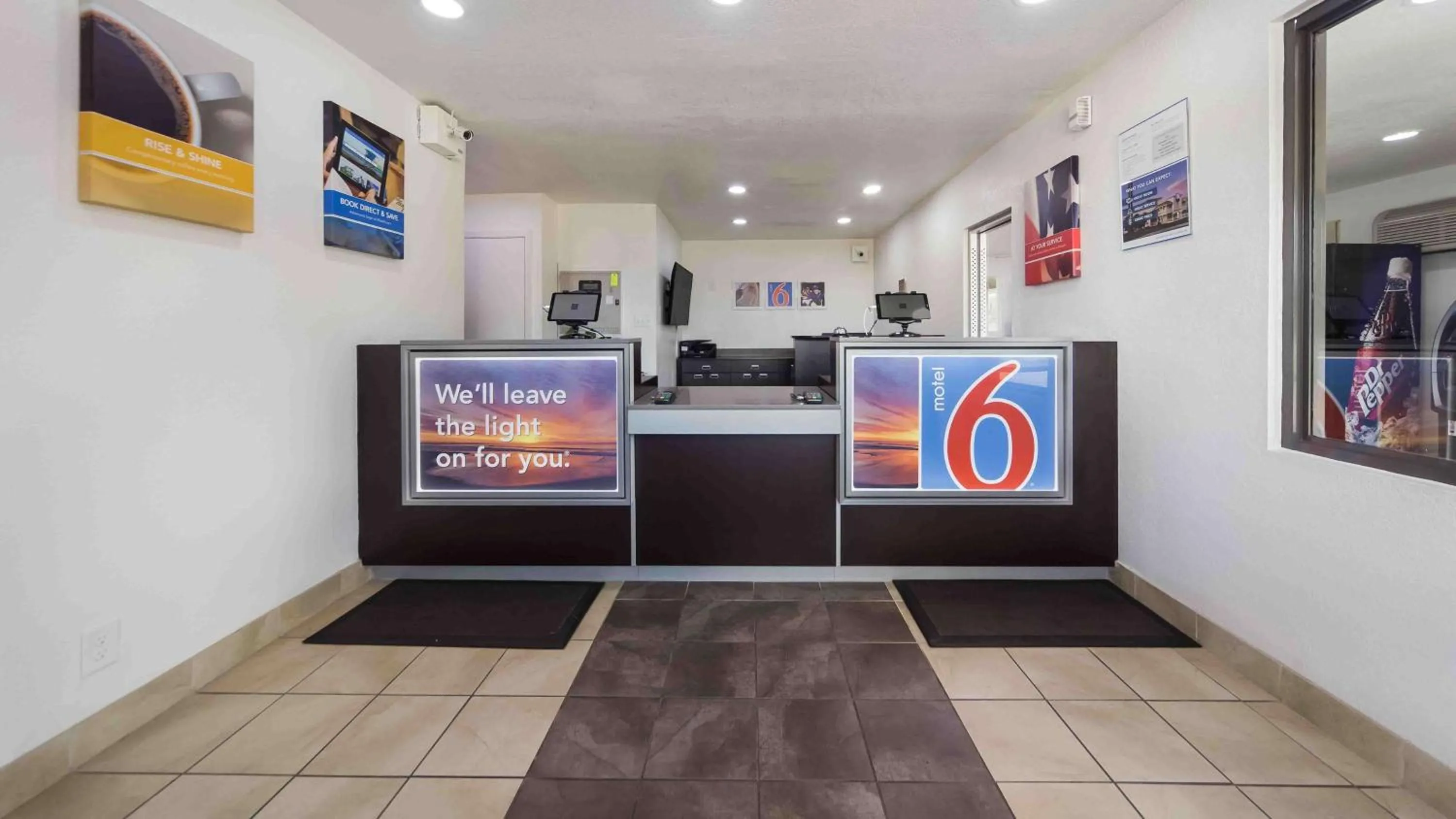 Lobby or reception in Motel 6-Meridian, MS
