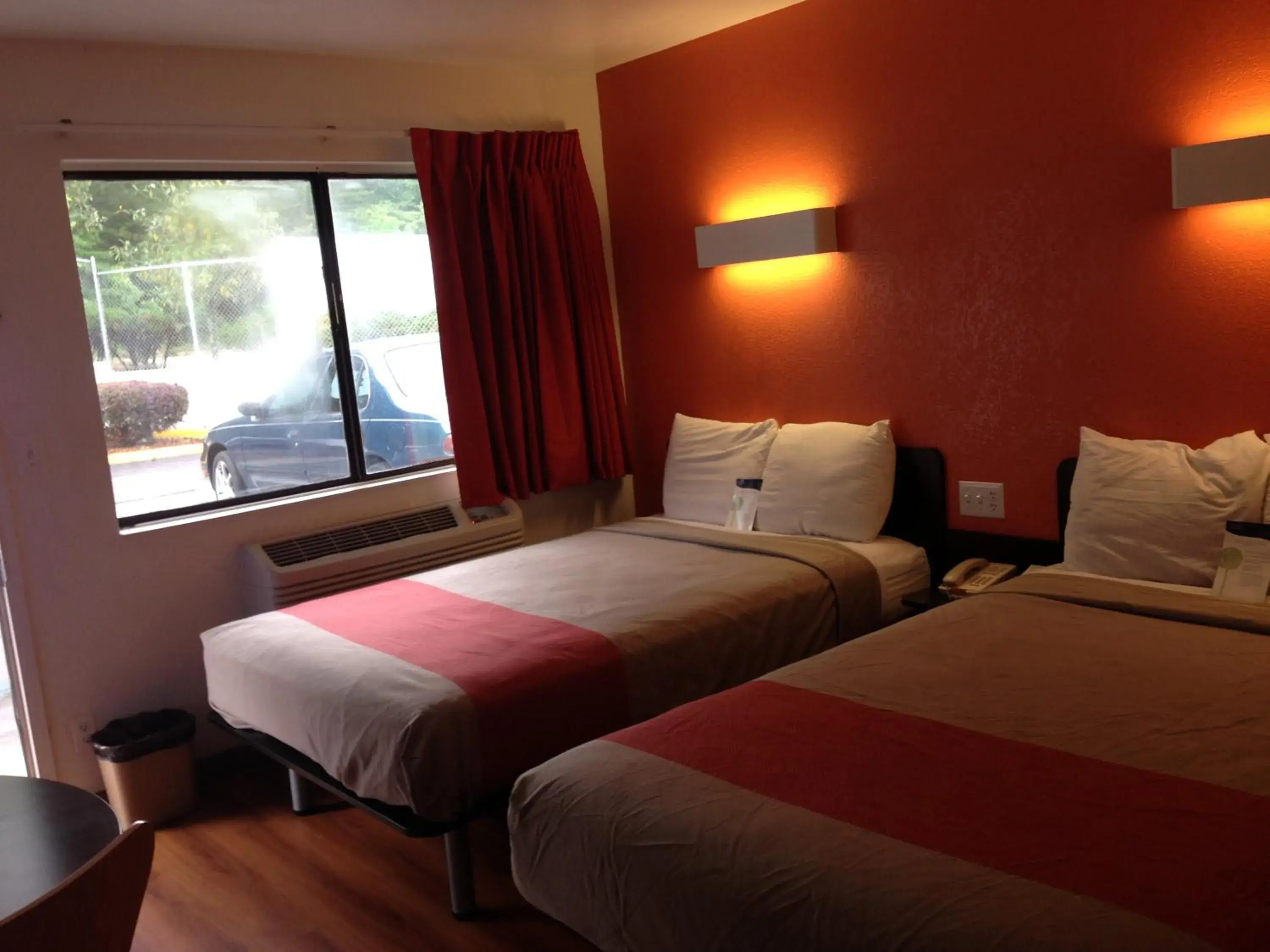 Bed in Motel 6-Bessemer, AL - Birmingham Bed in Motel 6-Bessemer, AL - Birmingham