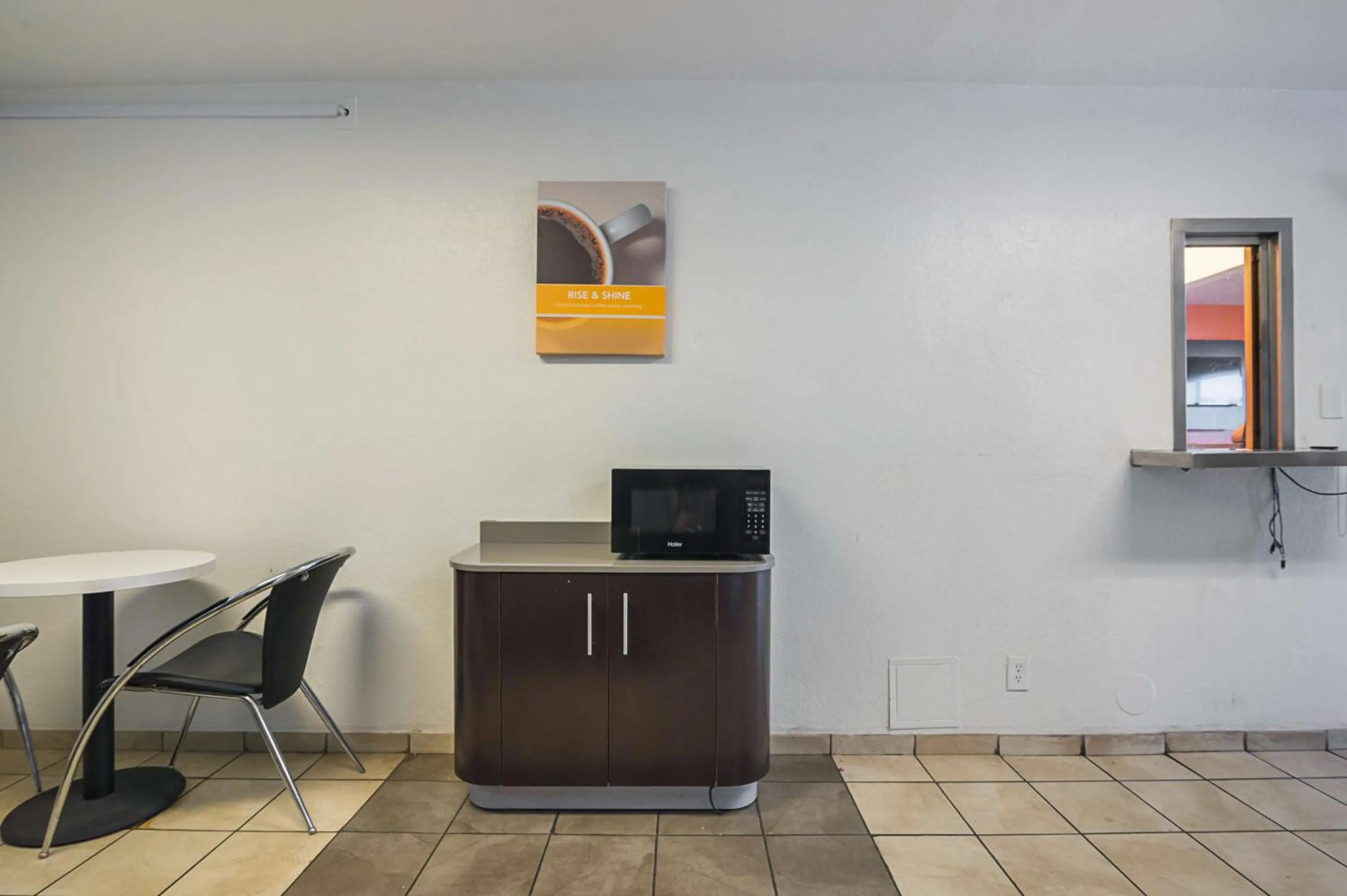 Lobby or reception in Motel 6-Bessemer, AL - Birmingham